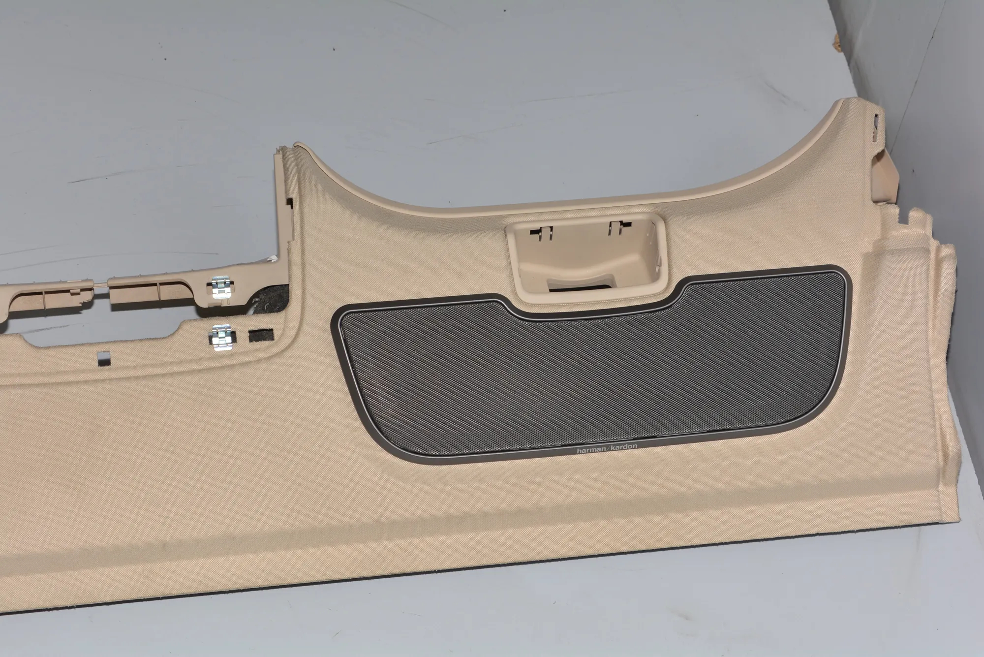 Rear Parcel Shelf – OEM 7382032 · BMW 7 (G11, G12) BMW 7 (G11, G12) 2015 – 4