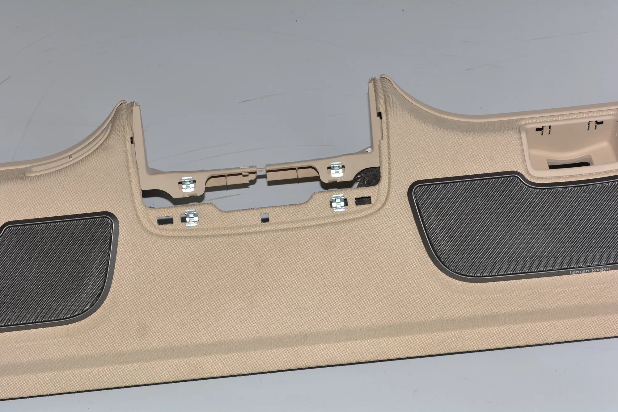 Rear Parcel Shelf – OEM 7382032 · BMW 7 (G11, G12) BMW 7 (G11, G12) 2015 – 3
