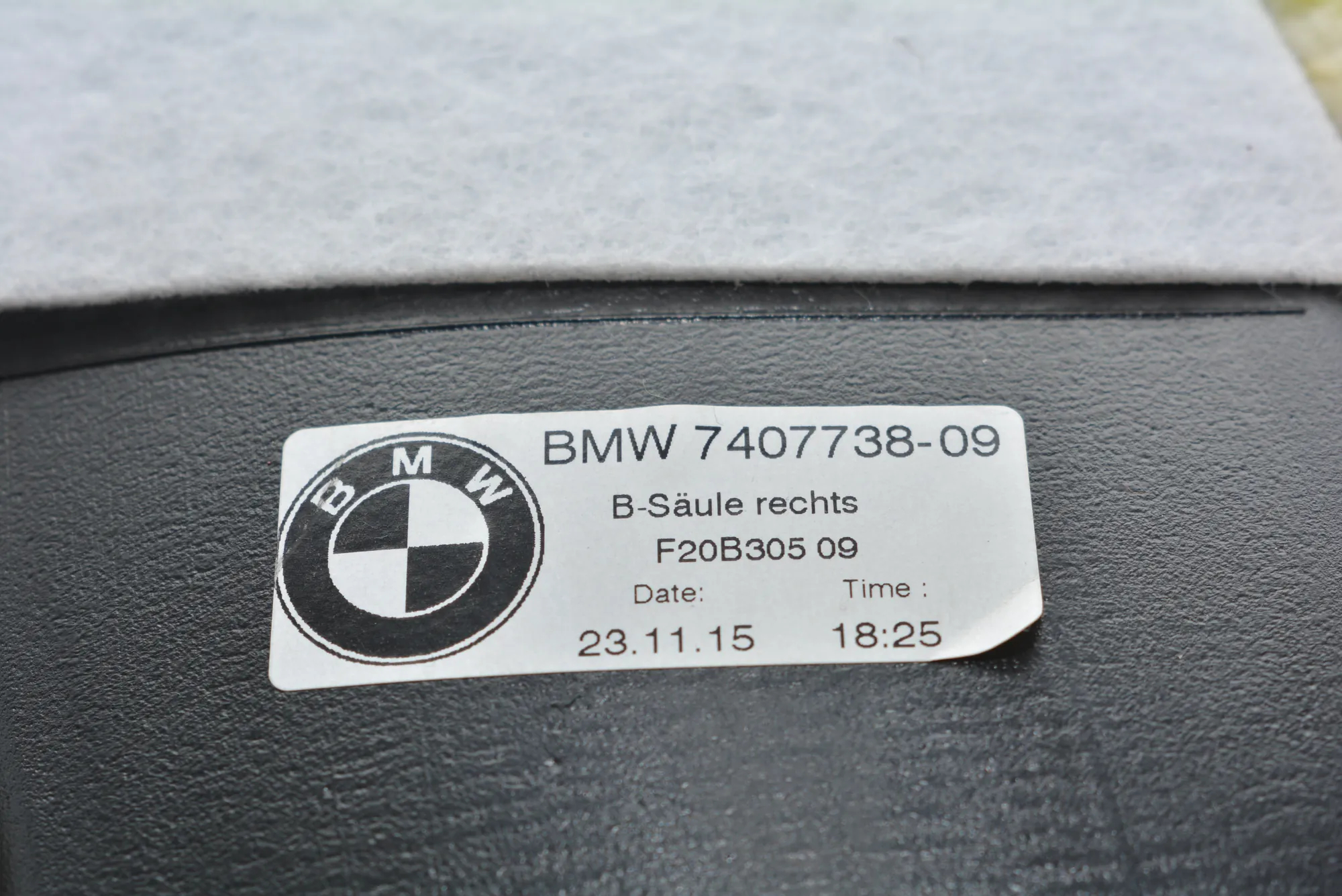 Right Side B Pillar Trim – OEM 7407738 · BMW 7 (G11, G12) BMW 7 (G11, G12) 2015 – 8