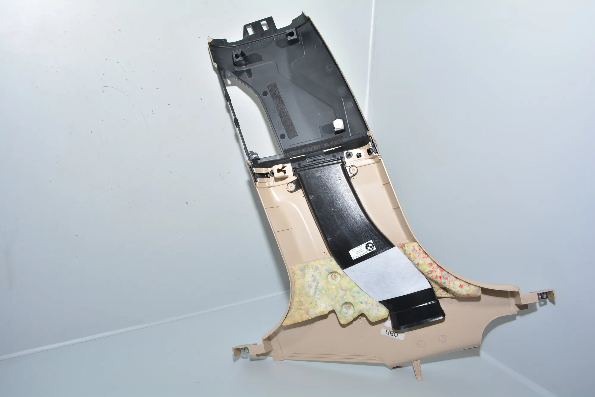 Right Side B Pillar Trim – OEM 7407738 · BMW 7 (G11, G12) BMW 7 (G11, G12) 2015 – 5