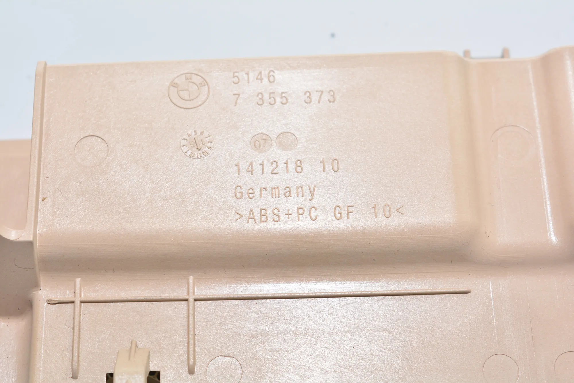 Other Interior Parts – OEM 7355373 · BMW 7 (G11, G12) BMW 7 (G11, G12) 2015 – 3