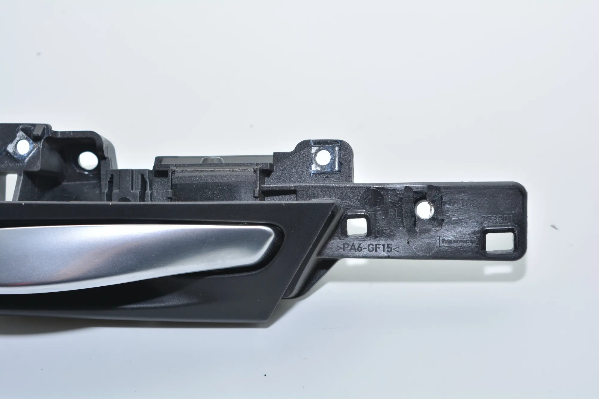 Other Interior Parts – OEM 9112439 · BMW X6 (E71, E72) BMW X6 (E71, E72) 2012 – 2