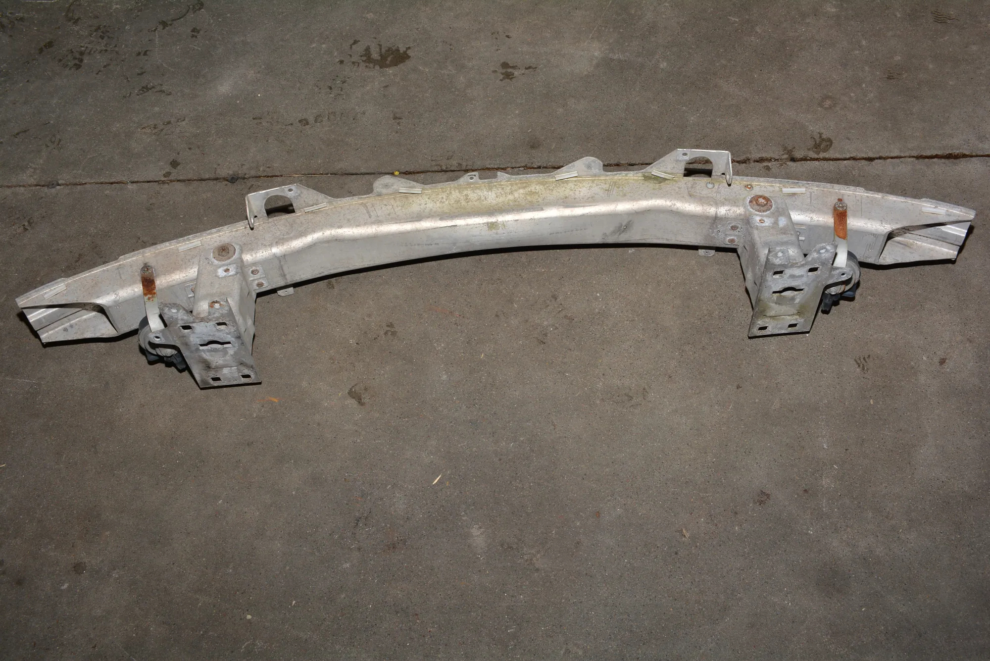Front Reinforcement Crash Bar – OEM NA · BMW 7 (E65, E66, E67) BMW 7 (E65, E66, E67) 2002 – 2