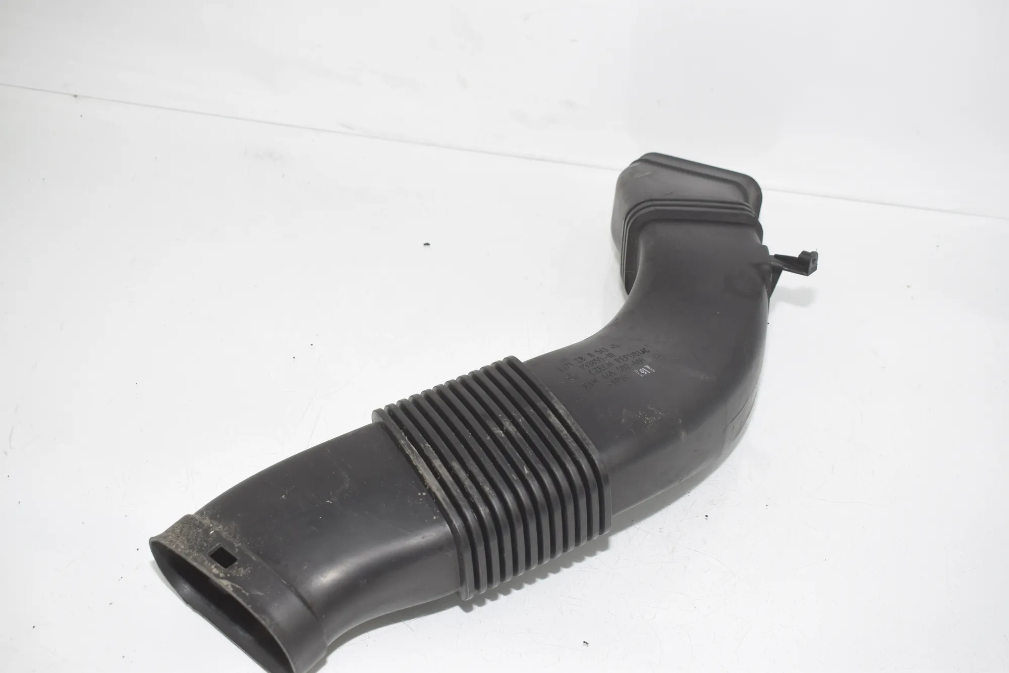 Air Intake Tube – OEM 8513454 · BMW 5 (F10) 530 d 2014 – 2