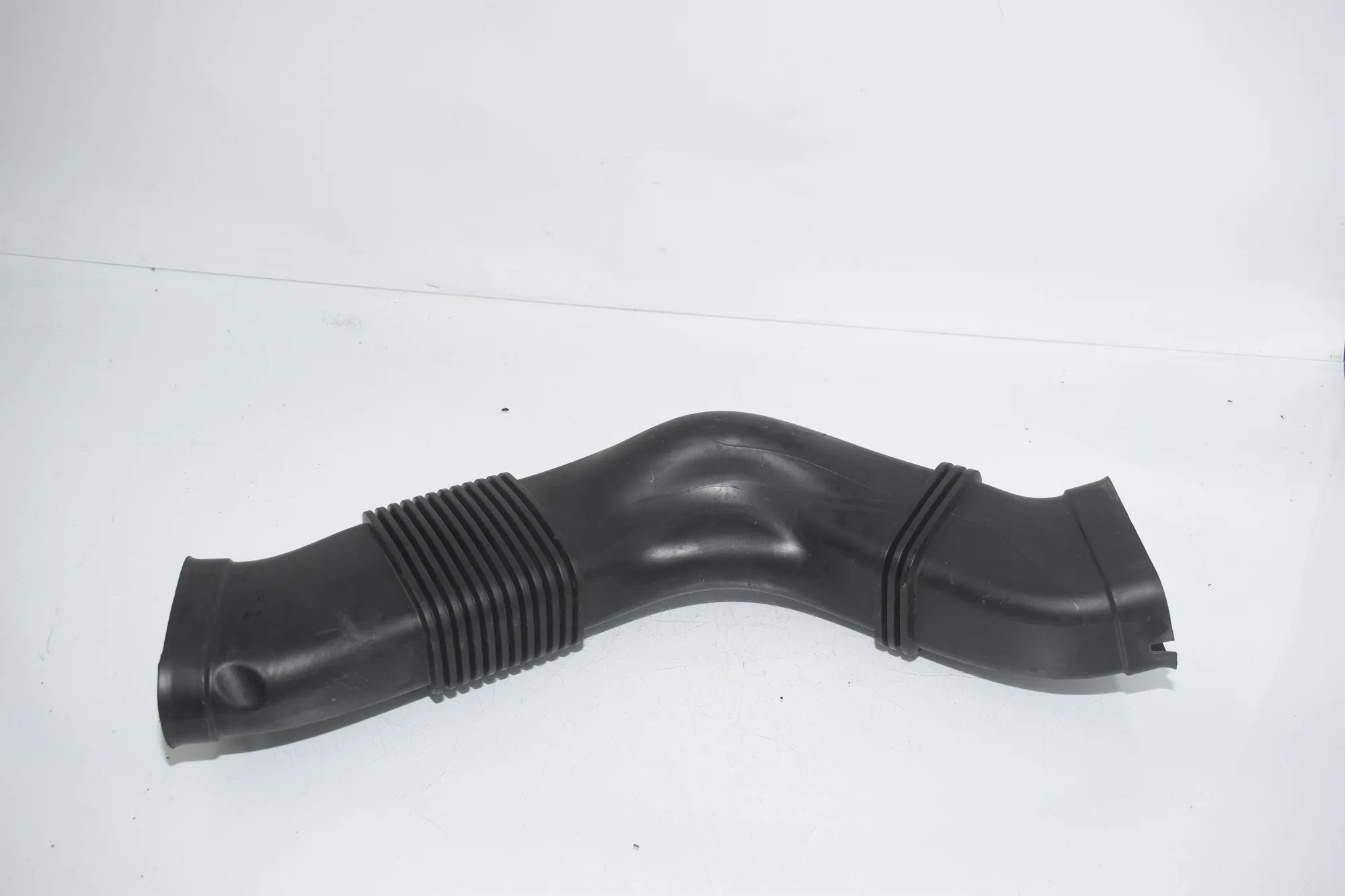 Air Intake Tube – OEM 8513454 · BMW 5 (F10) 530 d 2014 – 3