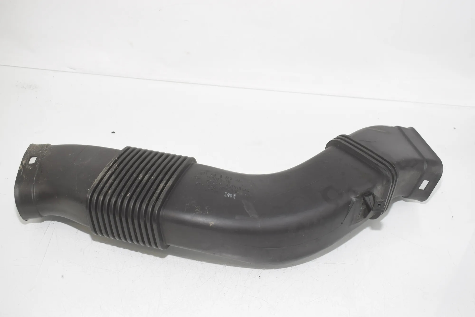 Air Intake Tube – OEM 8513454 · BMW 5 (F10) 530 d 2014