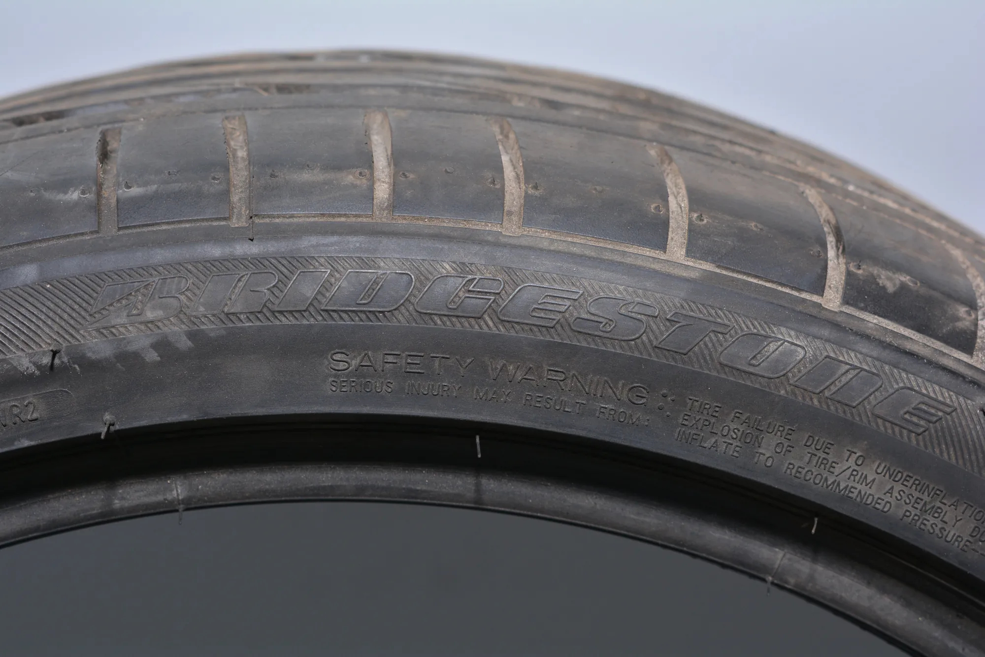 Tire – OEM NA · BMW 5 (E60) BMW 5 (E60) 2008 – 3