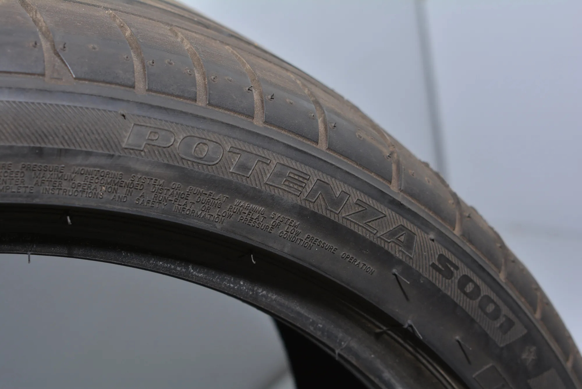 Tire – OEM NA · BMW 5 (E60) BMW 5 (E60) 2008 – 4