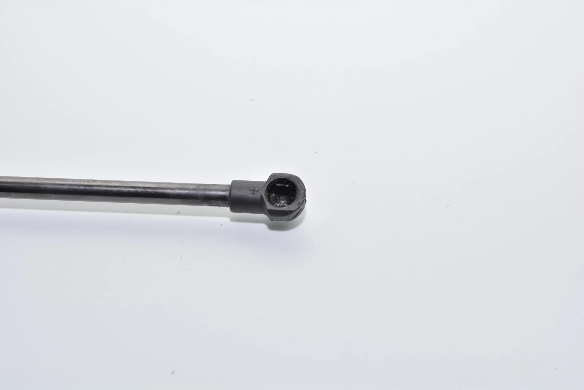 Front Left Bonnet Strut – OEM 7008745 · BMW 5 (E60) BMW 5 (E60) 2007 – 2