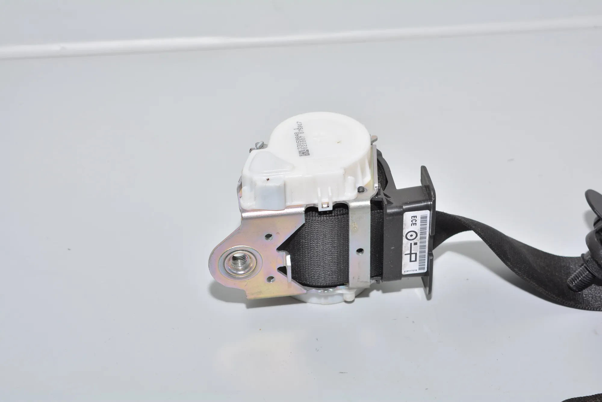 Front Left Seatbelt – OEM 9117219 · BMW 1 (E87) BMW 1 (E87) 2007 – 3