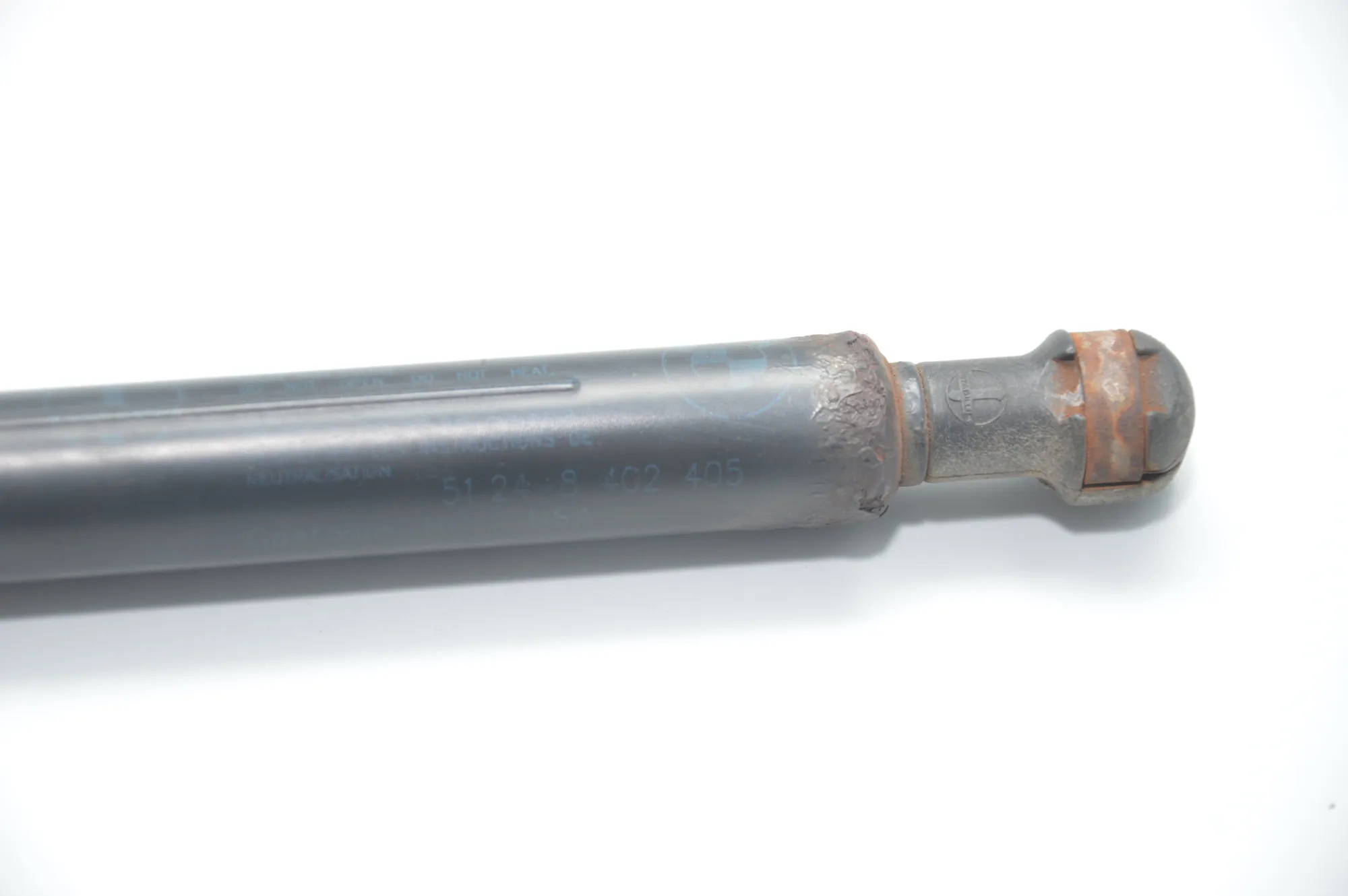 Right Side Tailgate Gas Strut – OEM 8402405 · BMW X5 (E53) 4.4 i 2001 – 4