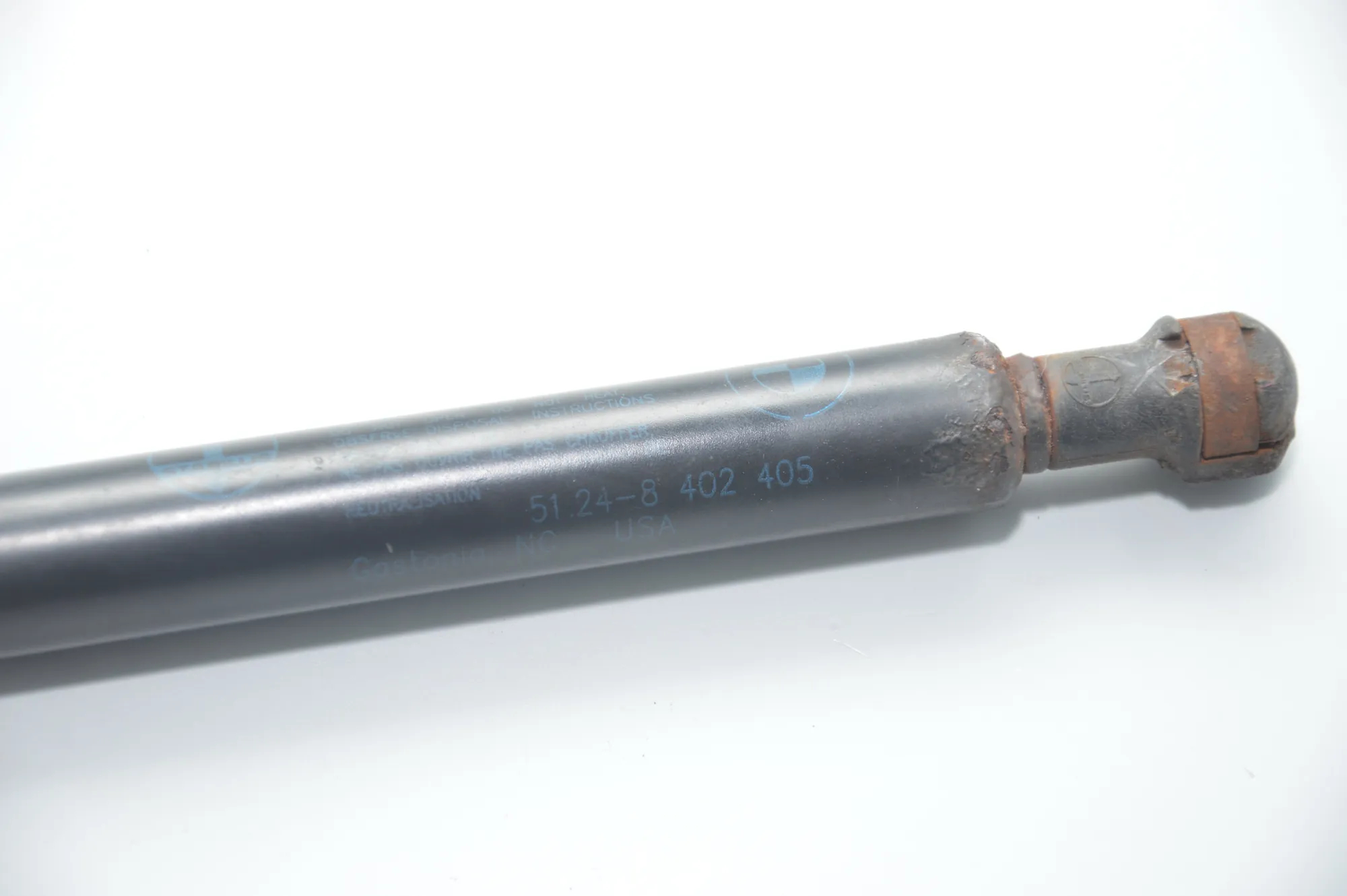 Left Side Tailgate Gas Strut – OEM 8402405 · BMW X5 (E53) 4.4 i 2001 – 4
