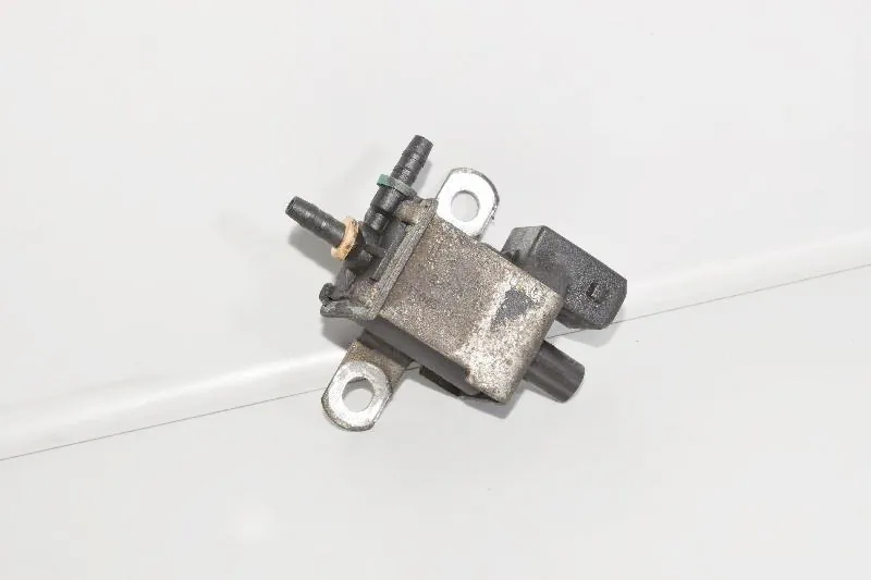 Solenoid Valve – OEM 1742711 · BMW X5 (E53) 4.4 i 2001 – 3