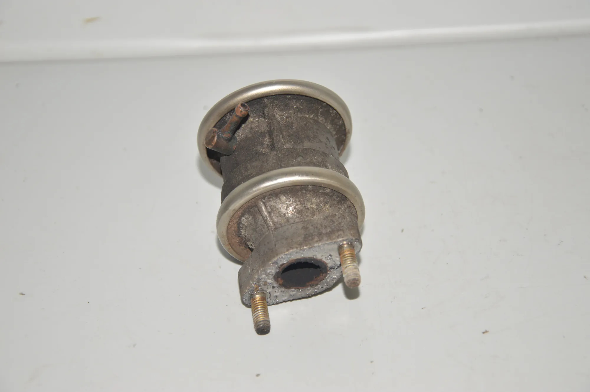 EGR Valve – OEM 1707619 · BMW X5 (E53) 4.4 i 2001 – 4
