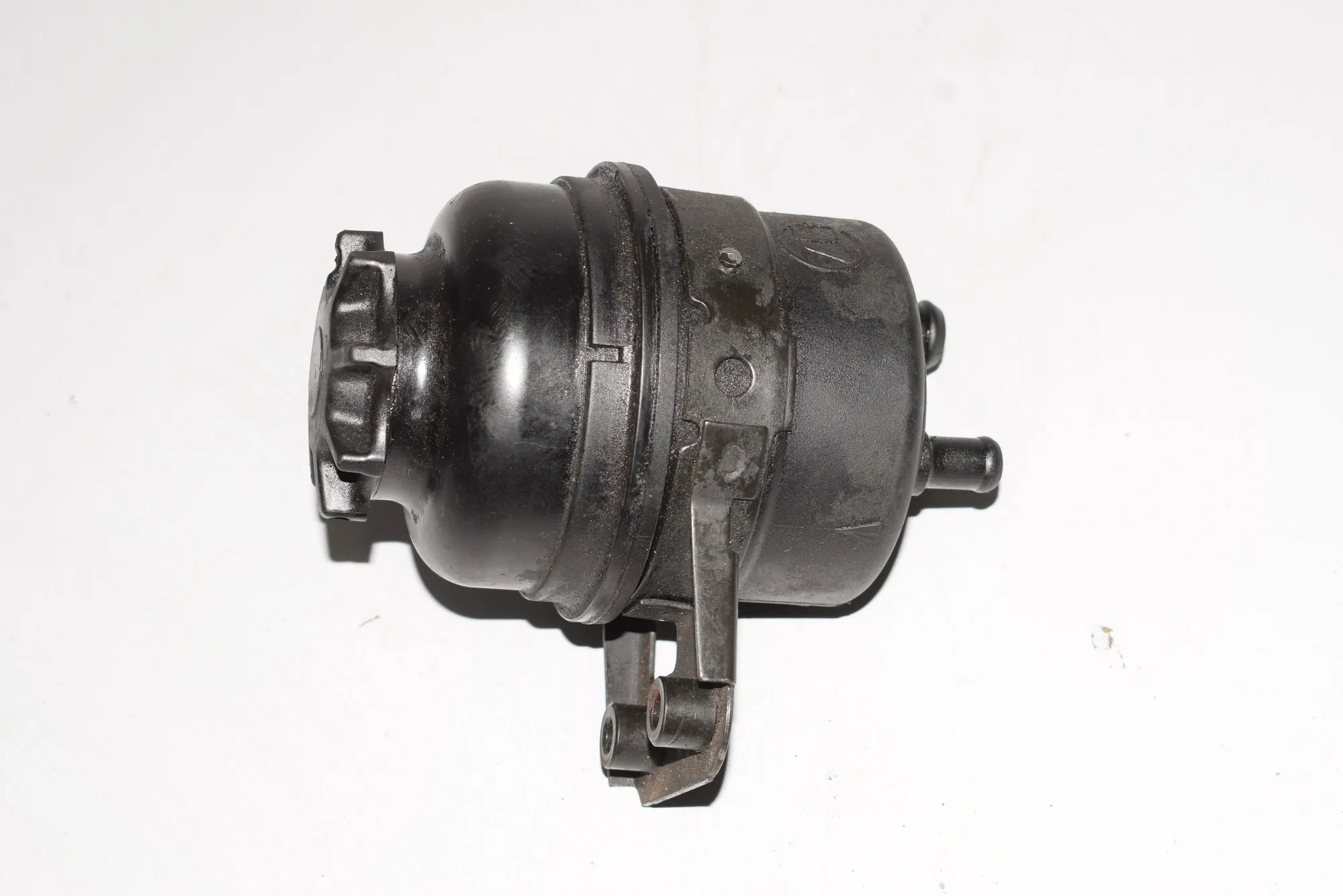 Power Steering Pump Tank – OEM 1097164 · BMW X5 (E53) 4.4 i 2002 – 3