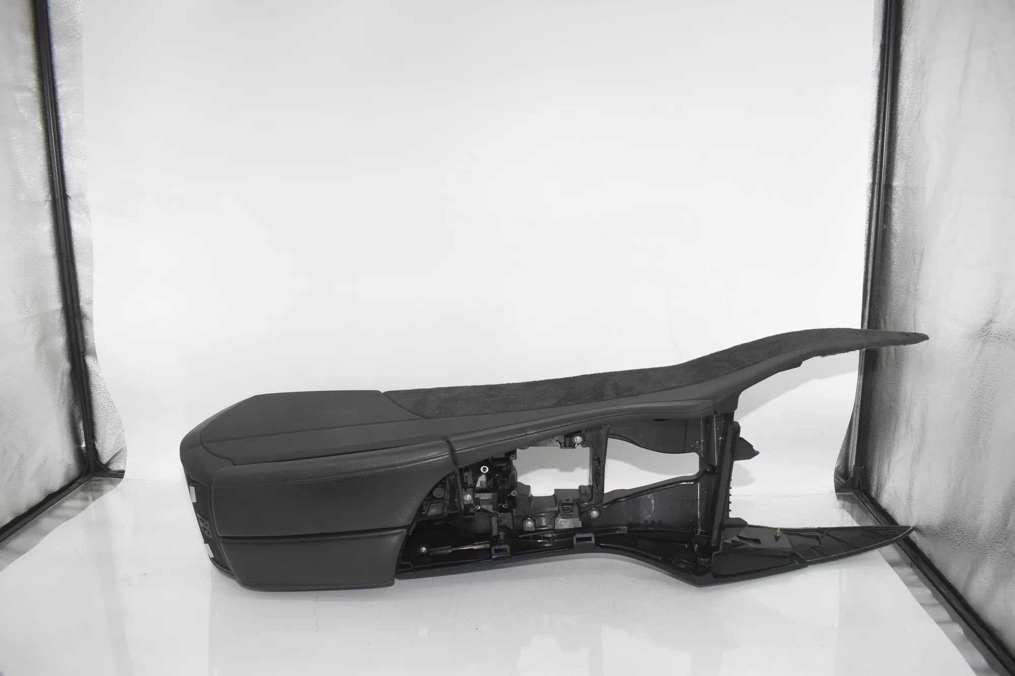 Center Console – OEM 9288907 · BMW 5 Touring (F11) 530 d xDrive 2012 – 3