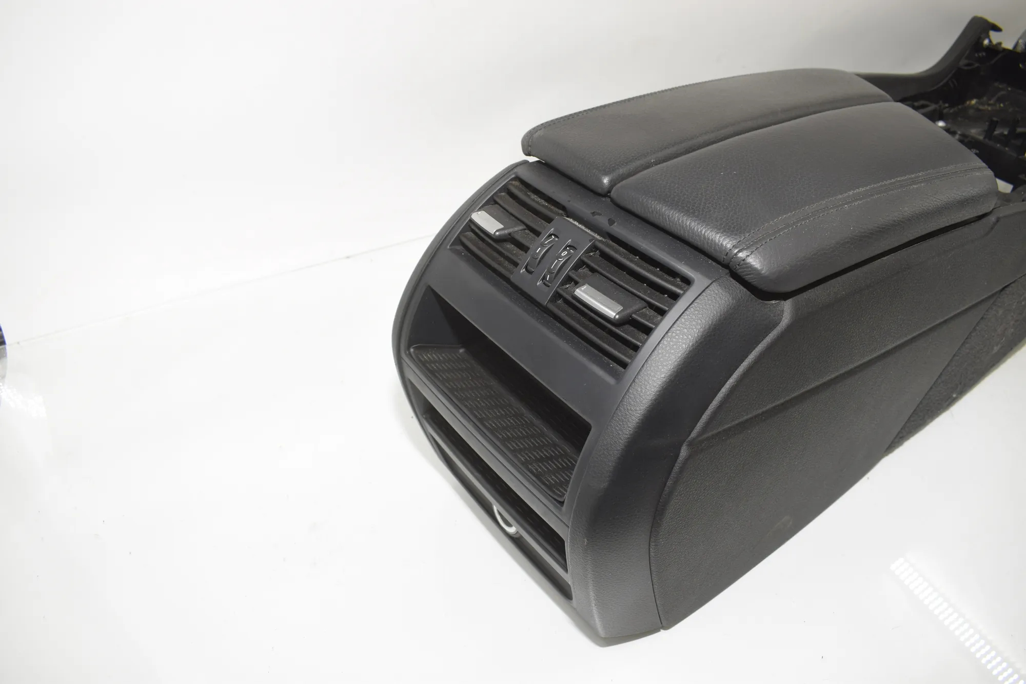 Center Console – OEM 9288907 · BMW 5 Touring (F11) 530 d xDrive 2012 – 4