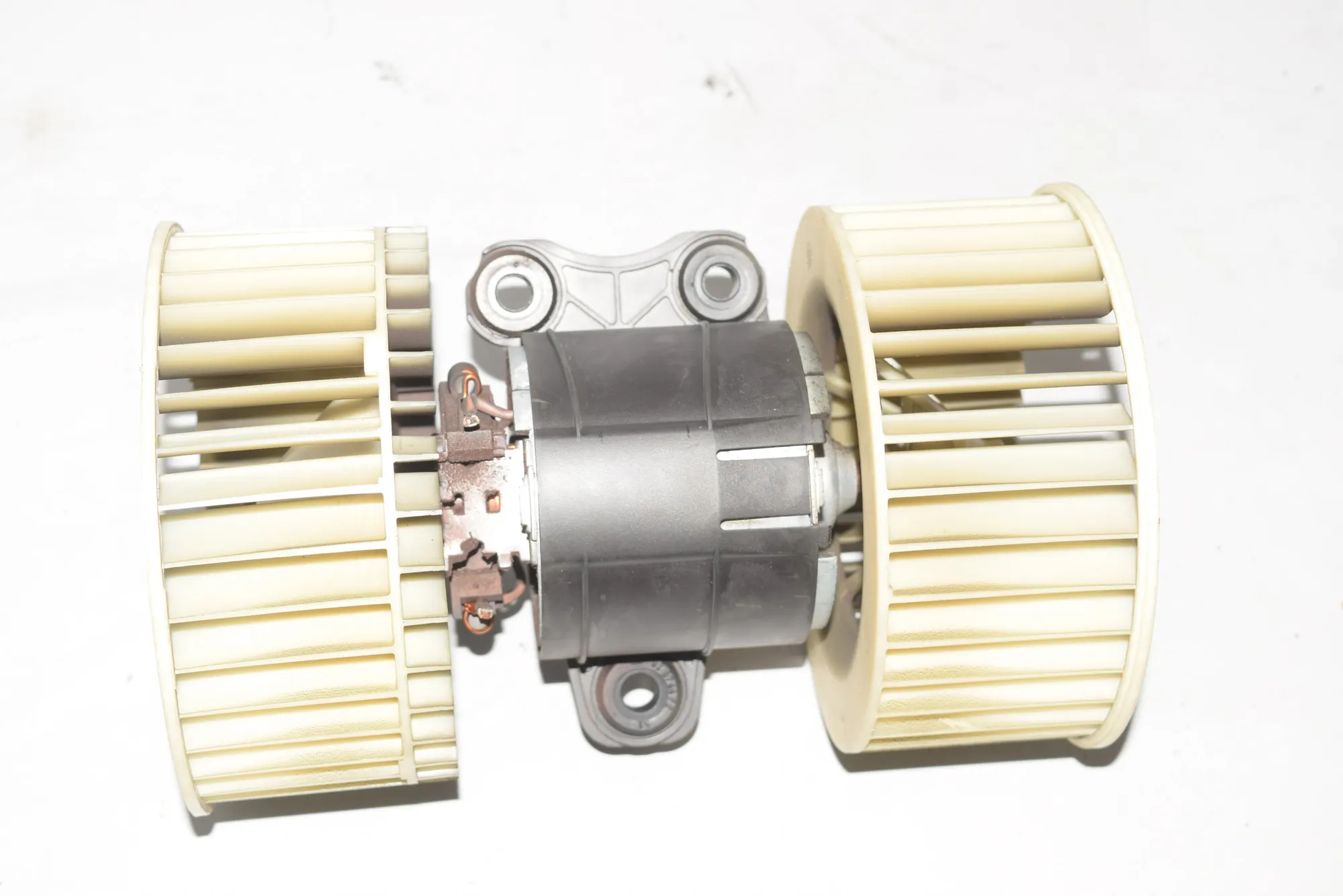 Heater Blower Fan – OEM 8385558 · BMW 5 (E39) 525 d 2003 – 2