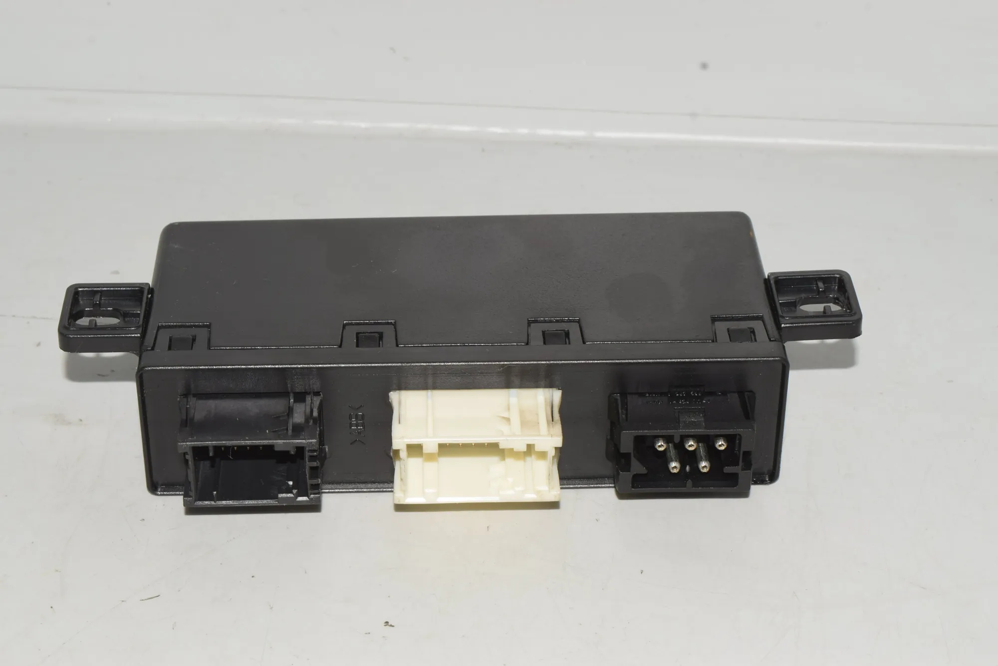 Front Left Door Control Unit – OEM 6904244 · BMW 5 (E39) 525 d 2003 – 4