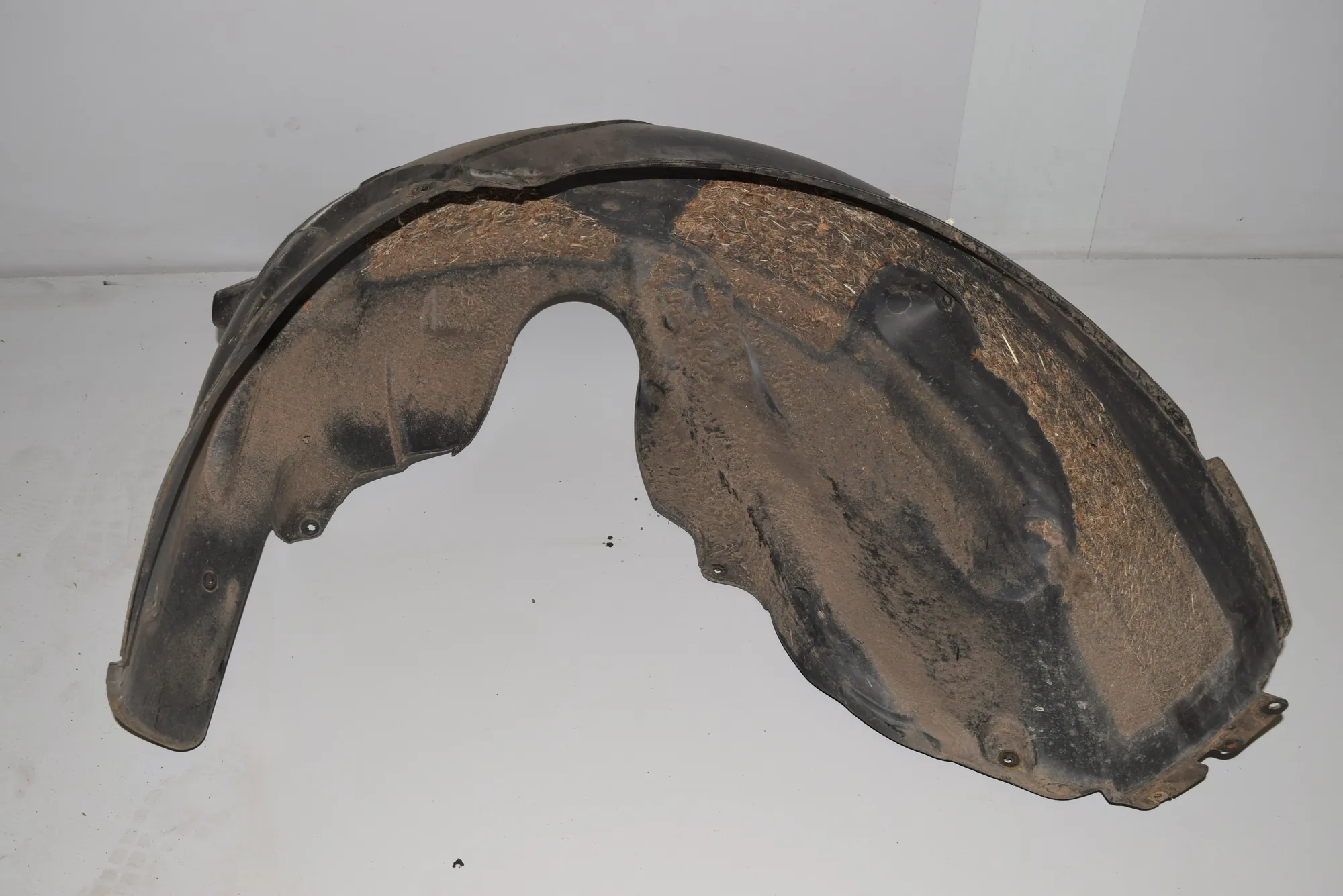 Rear Right Arch Liner – OEM 7180406 · BMW 5 (E60) BMW 5 (E60) 2005