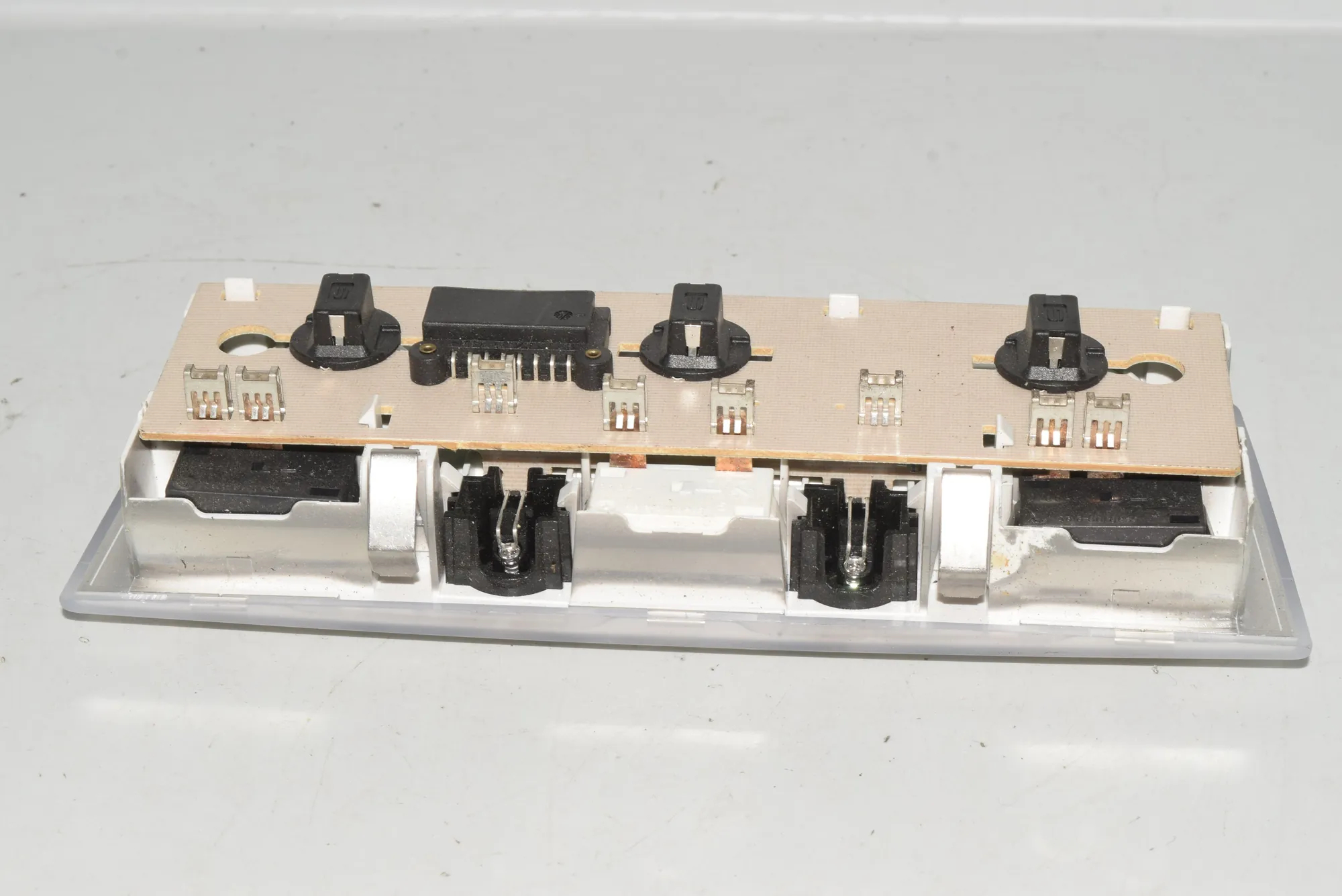 Interior Lighting – OEM 6962058 · BMW 5 Touring (E61) BMW 5 Touring (E61) 2005 – 5