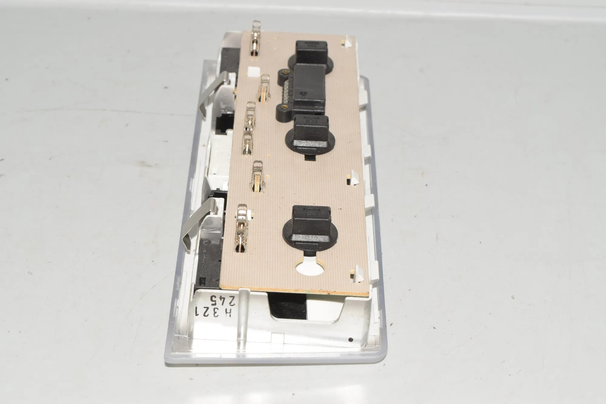 Interior Lighting – OEM 6962058 · BMW 5 Touring (E61) BMW 5 Touring (E61) 2005 – 6