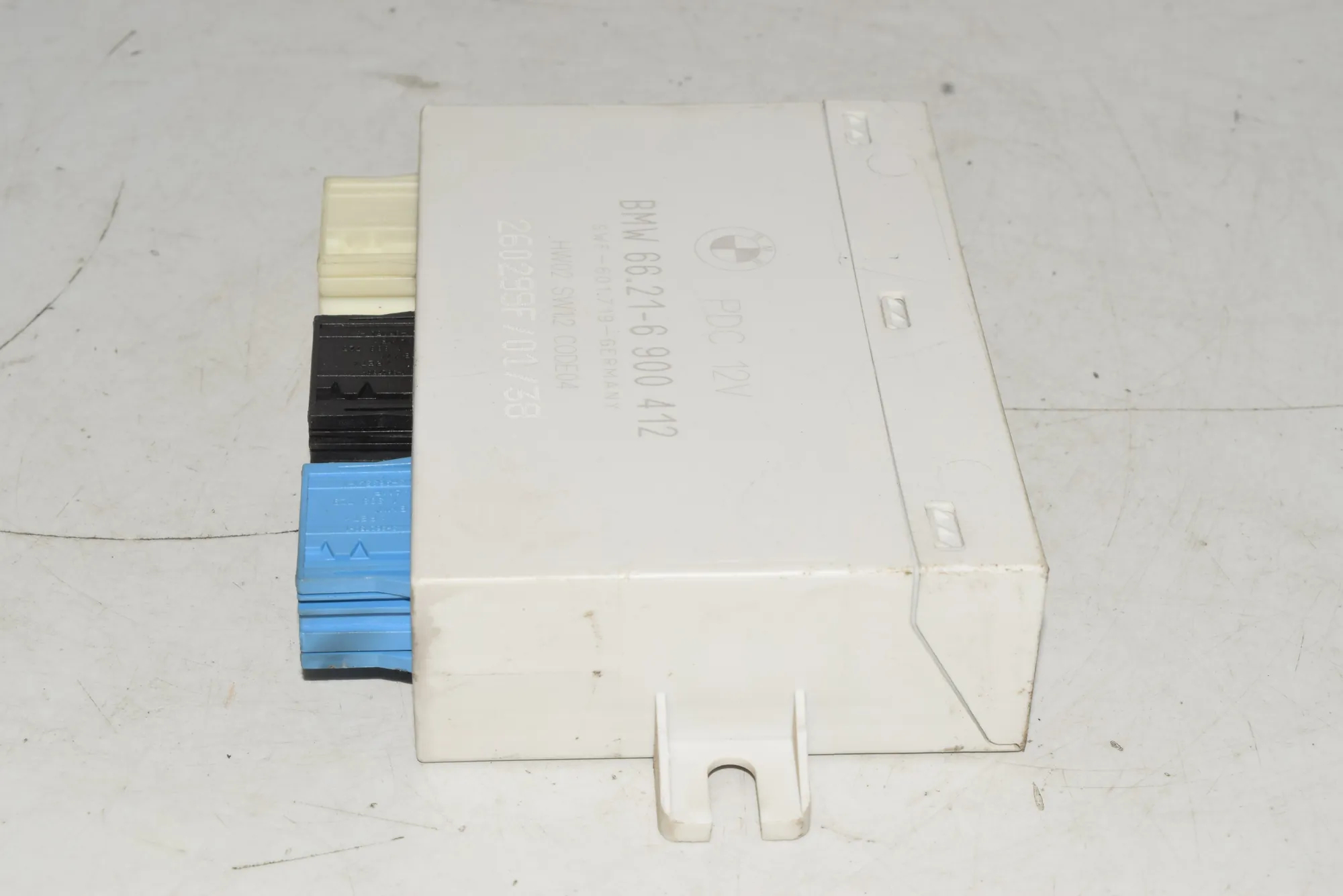 PDC Parking Sensor Control Unit – OEM 6900412 · BMW 7 (E38) 730 d 1999 – 2