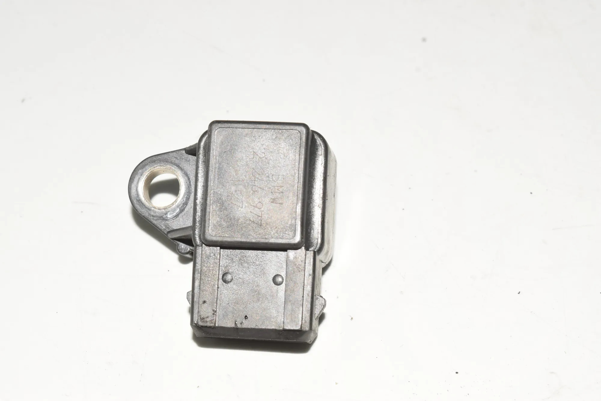 Intake Manifold Pressure Sensor – OEM 2246977 · BMW 7 (E38) 730 d 1999