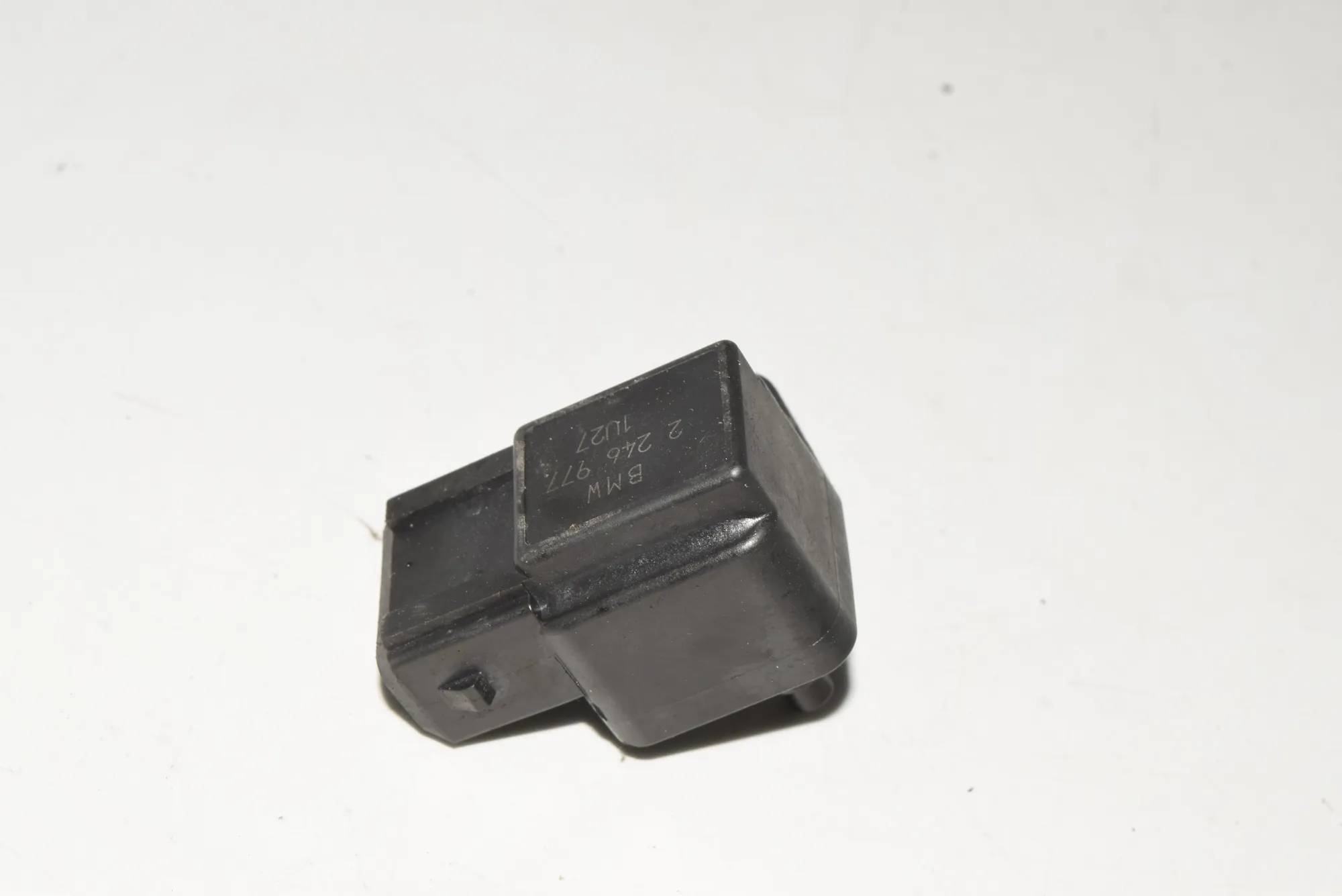 Intake Manifold Pressure Sensor – OEM 2246977 · BMW 7 (E38) 730 d 1999 – 2