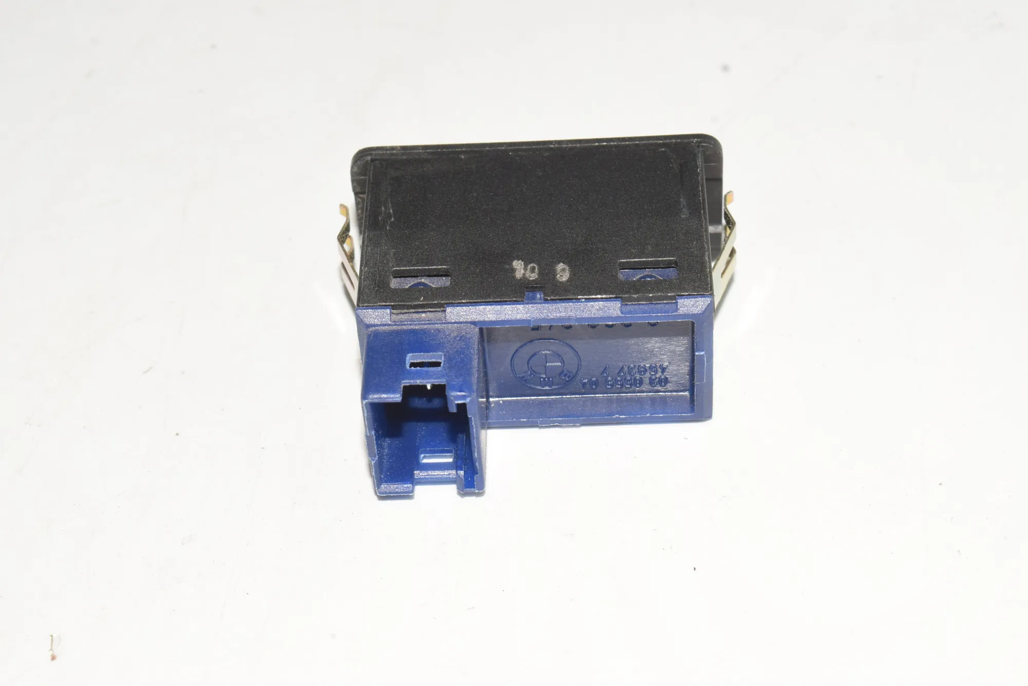 Other Control Units – OEM 8368345 · BMW 7 (E38) 730 d 1999 – 3