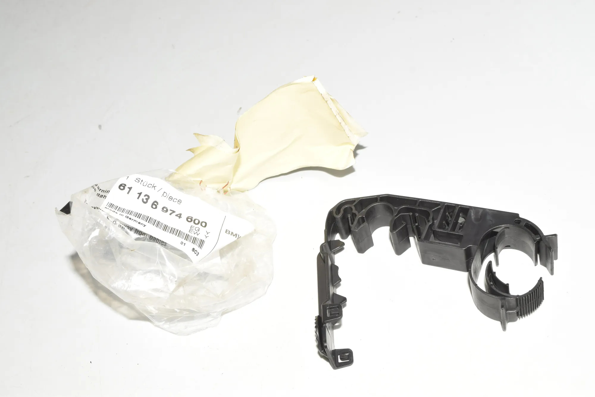 Other Body Parts – OEM 6974600 · BMW X5 (E70) BMW X5 (E70) 2010 – 6