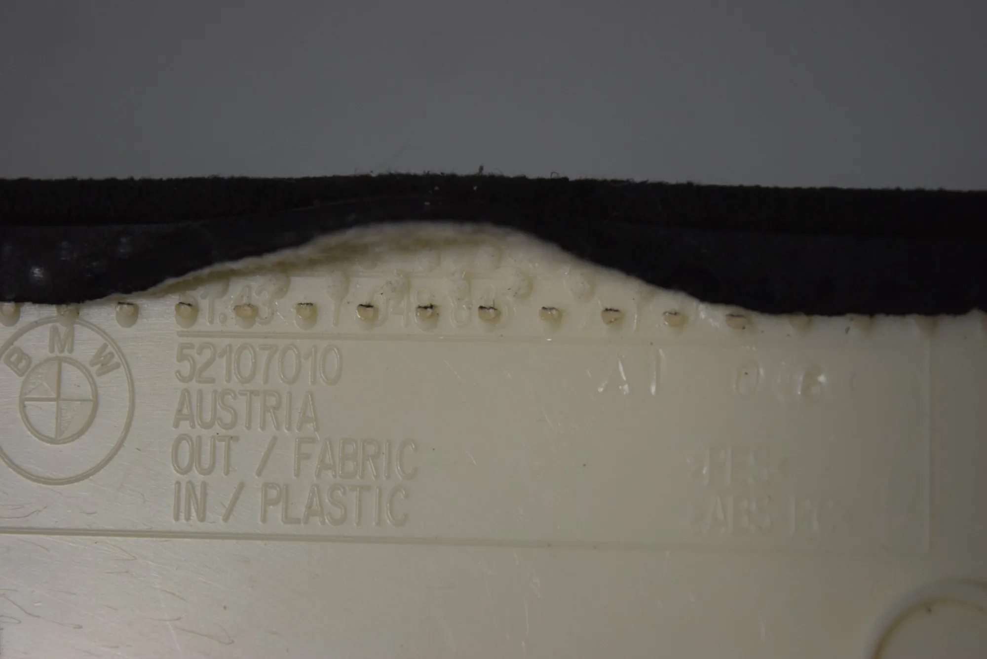Other Interior Parts – OEM 7048815 · BMW 5 (E60) BMW 5 (E60) M5 2005 – 4