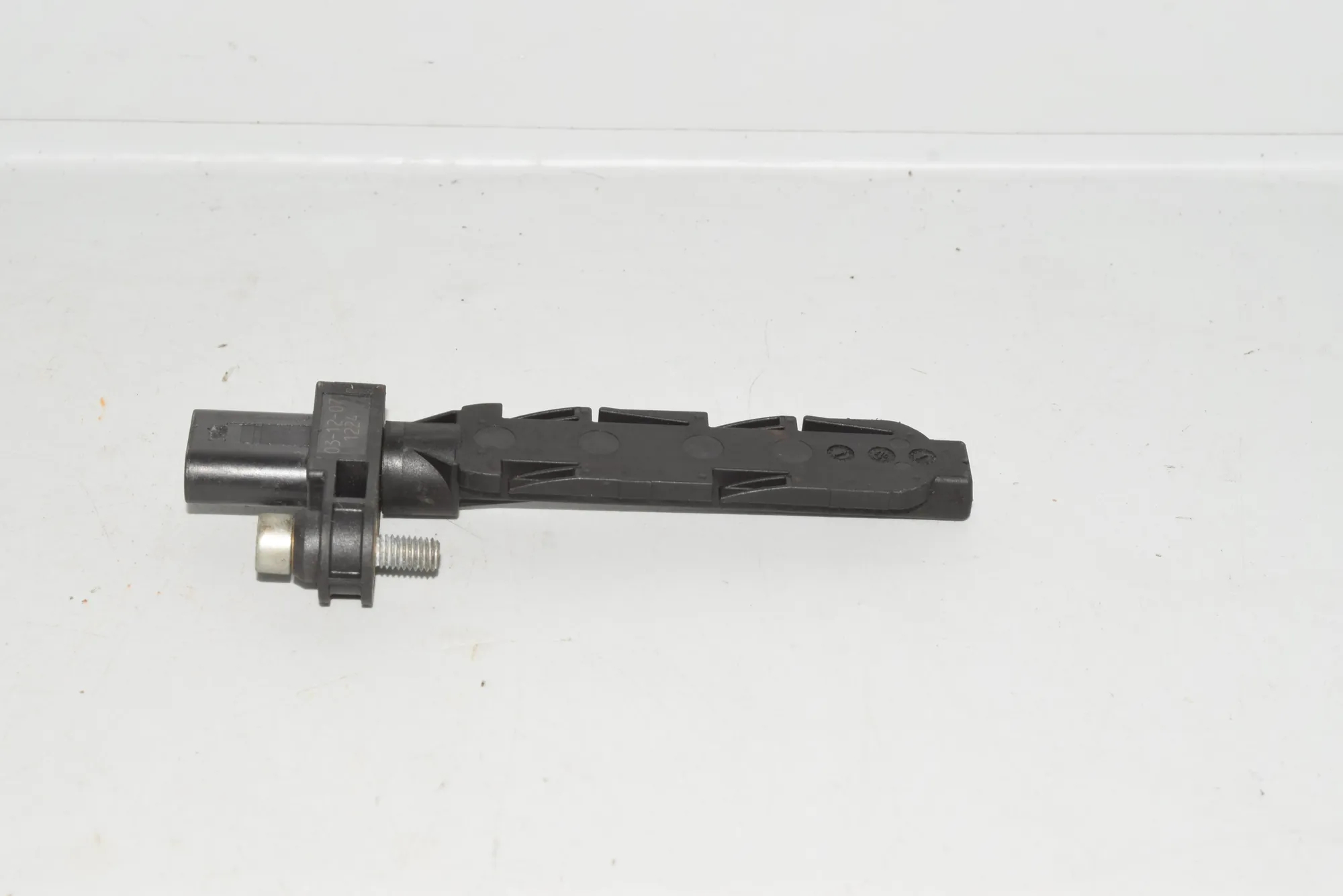 Camshaft Position Sensor – OEM 7805188 · BMW 3 (E90) BMW 3 (E90) 320 d 2007 – 4