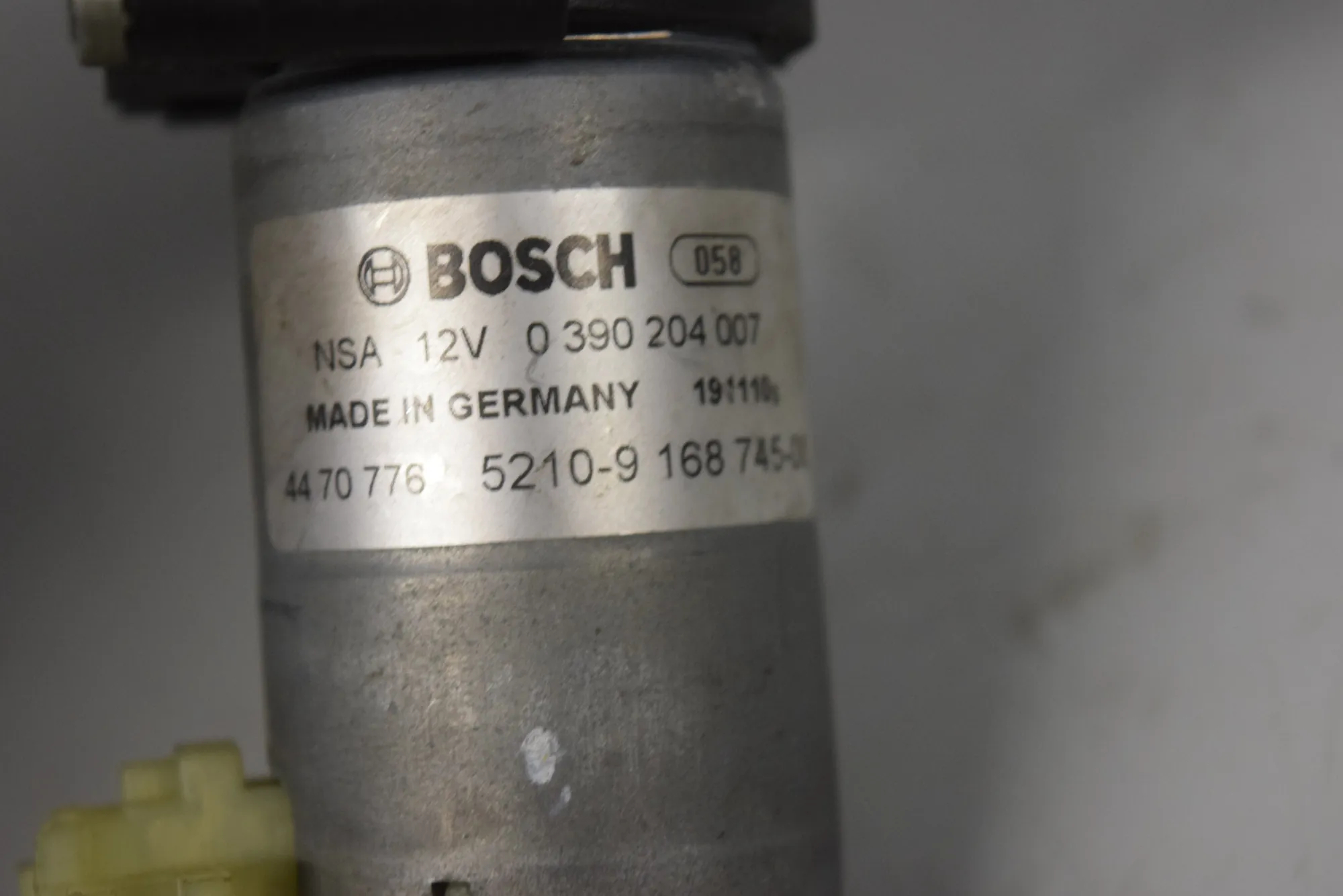 Front Left Seat Control Motor – OEM 9168745 · BMW 5 (F10) BMW 5 (F10) 2010 – 6