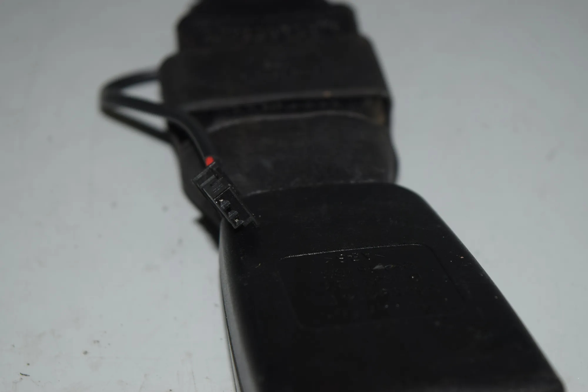Rear Middle Seat Buckle – OEM 7243275 · BMW 5 Touring (F11) BMW 5 Touring (F11) 2010 – 5