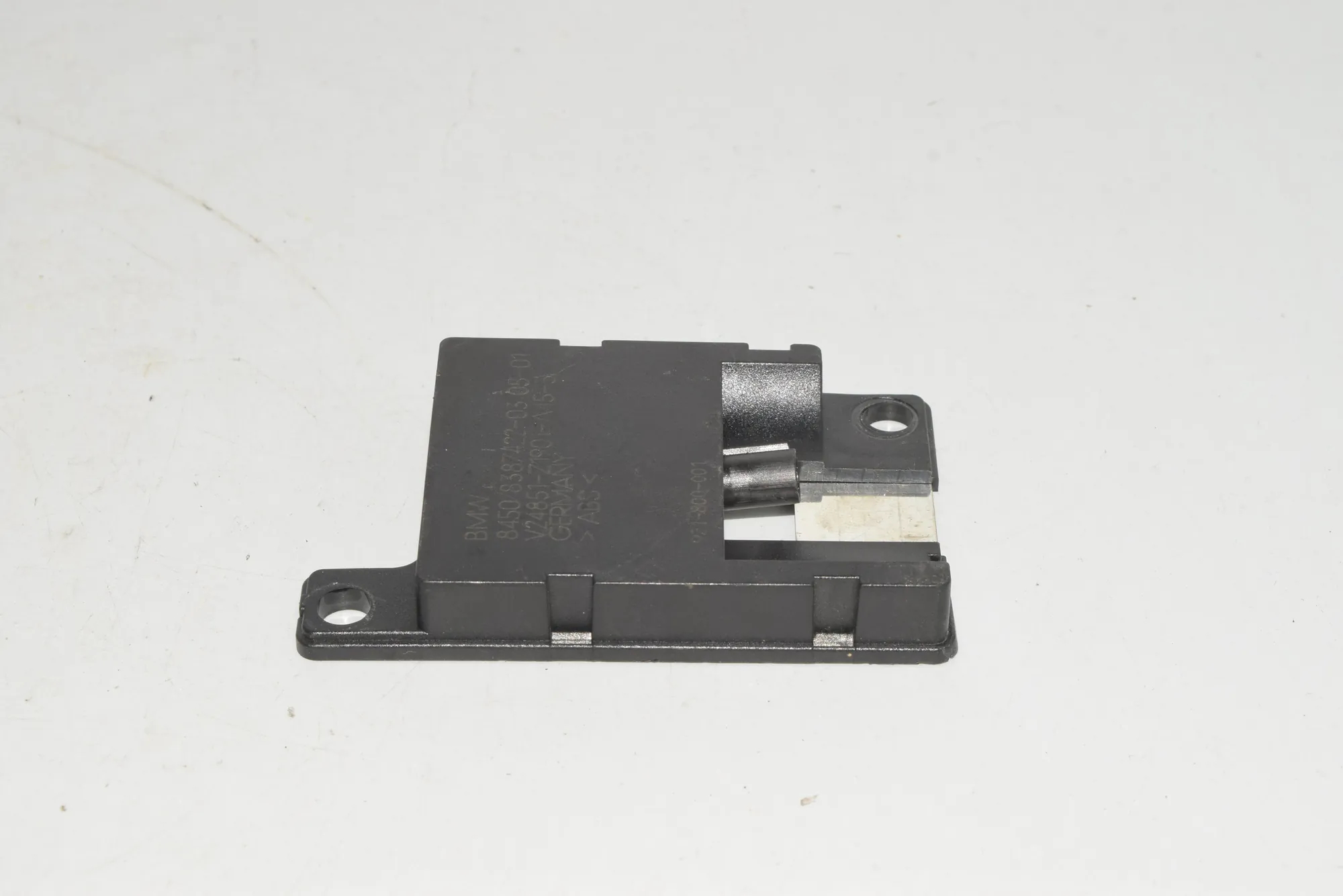 Antenna – OEM 8387422 · BMW 5 (E60) BMW 5 (E60) 2005