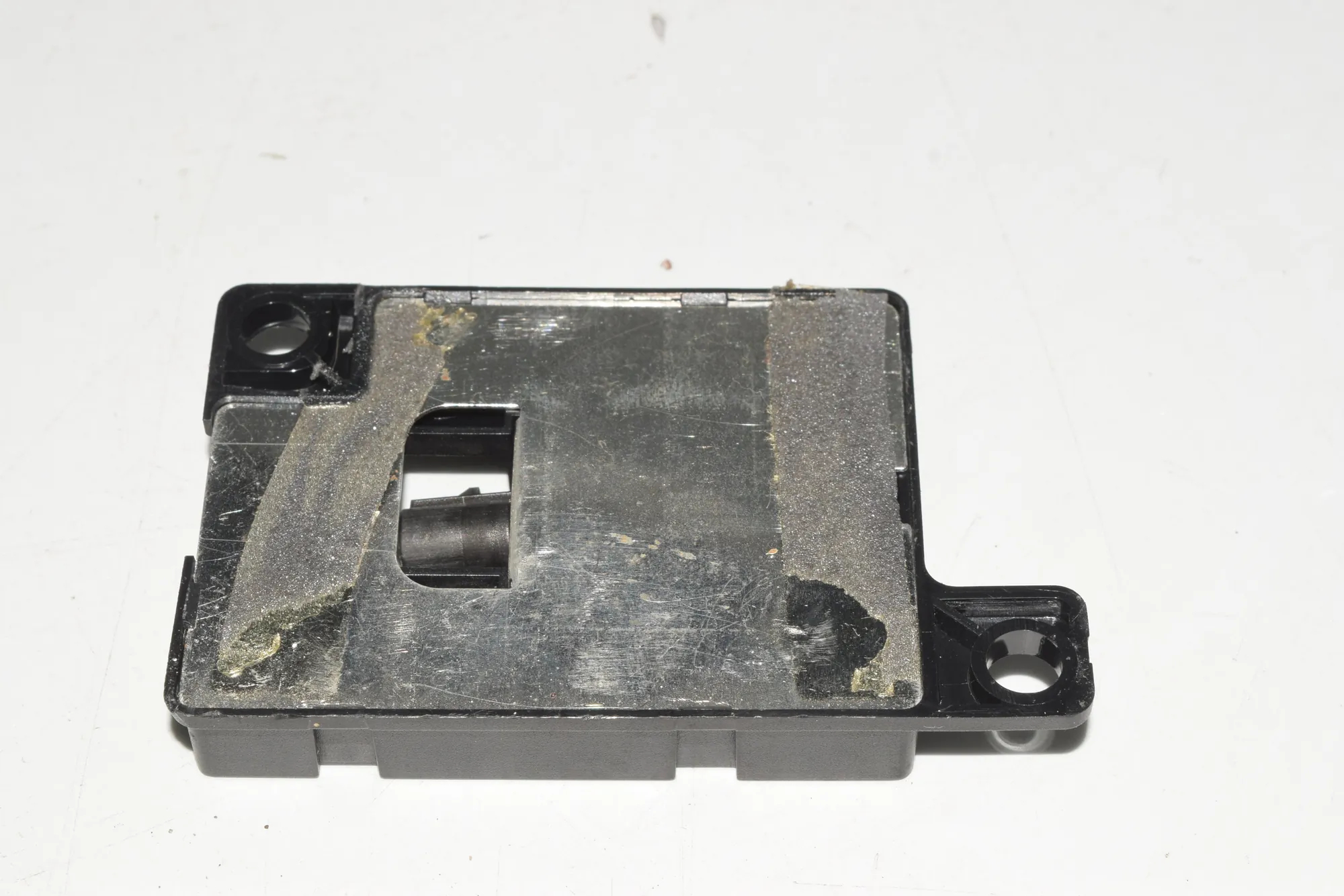 Antenna – OEM 8387422 · BMW 5 (E60) BMW 5 (E60) 2005 – 5