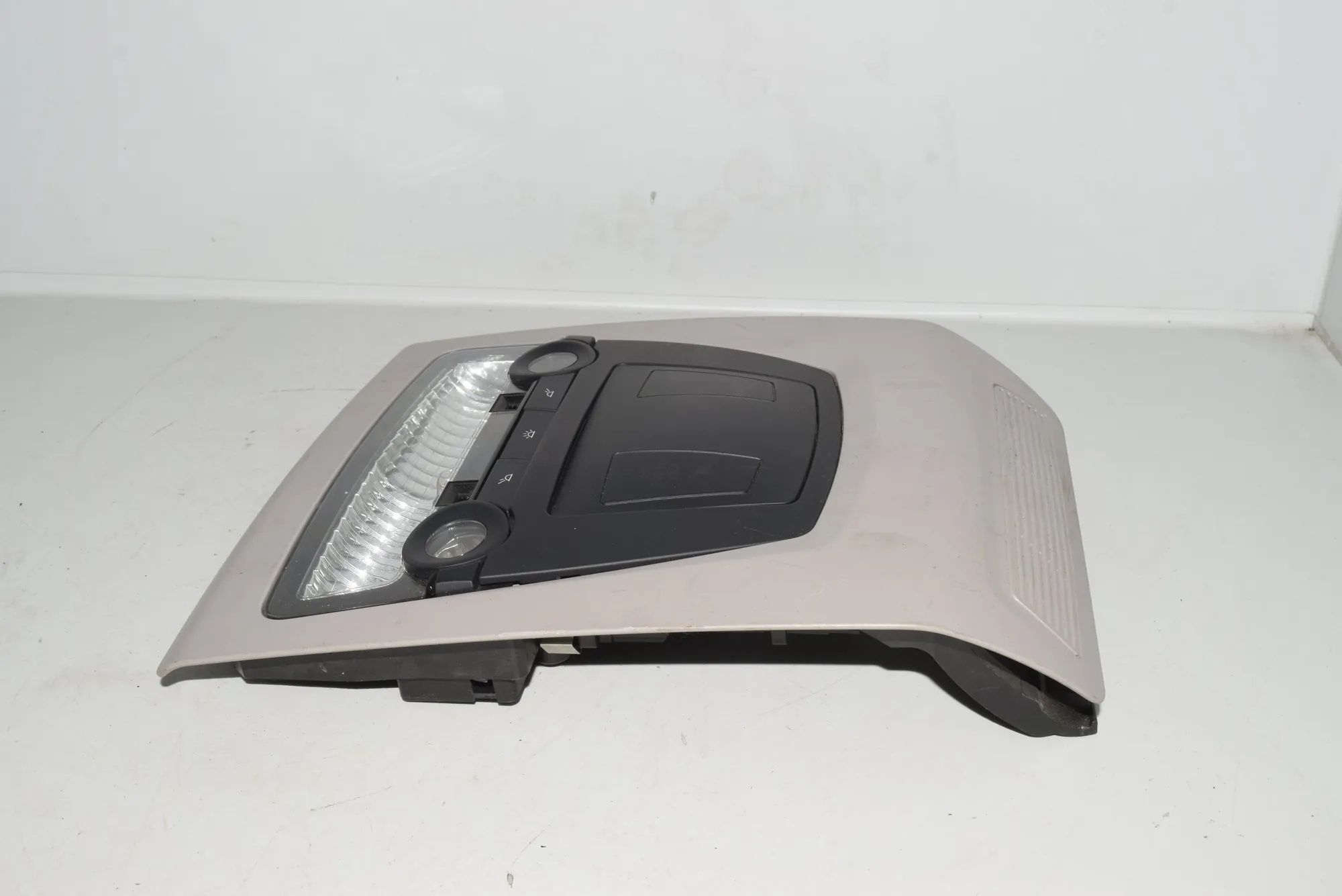 Interior Lighting – OEM NA · BMW 5 Touring (F11) BMW 5 Touring (F11) 2012