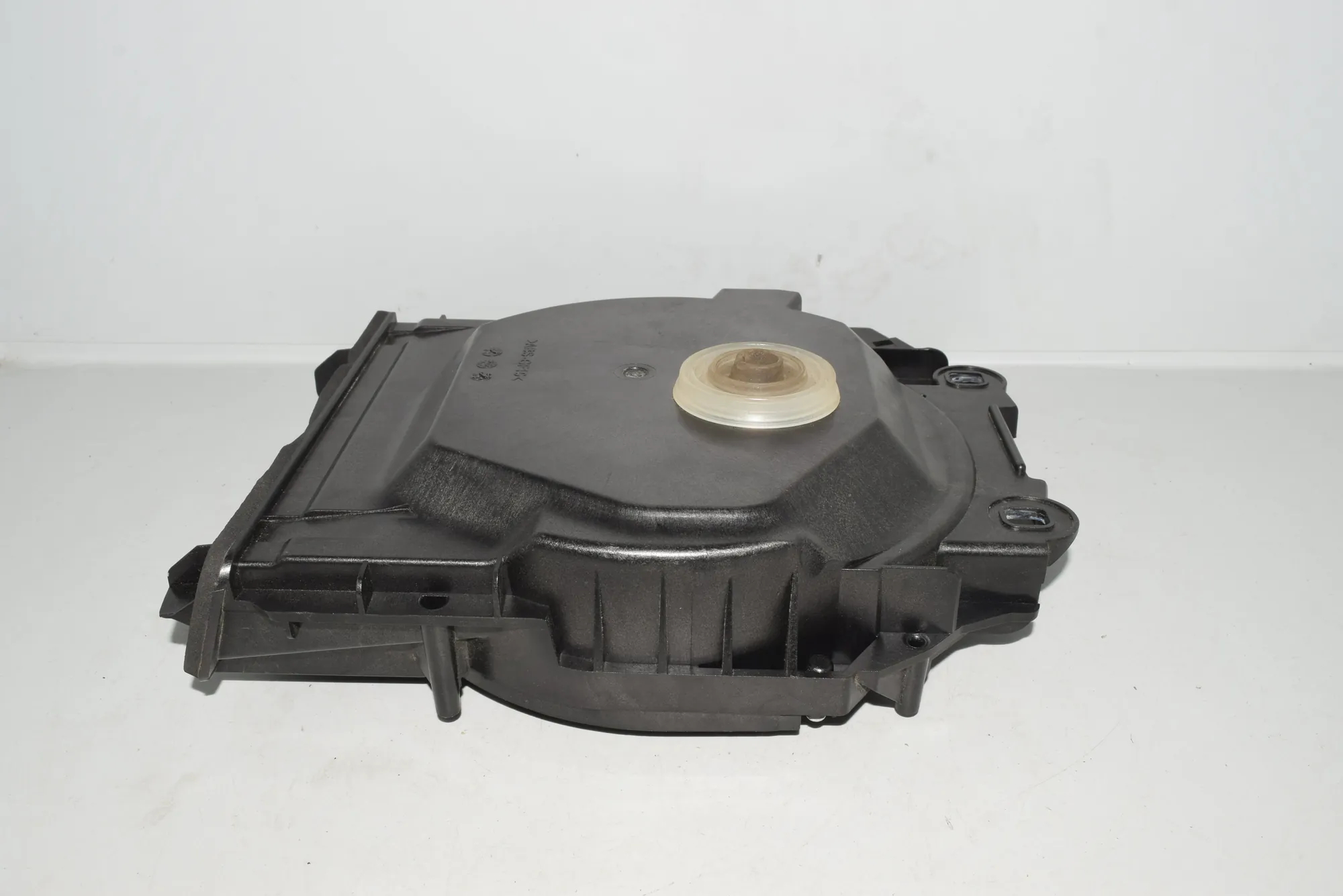 Subwoofer – OEM 9195199 · BMW 5 Touring (F11) BMW 5 Touring (F11) 2011 – 4