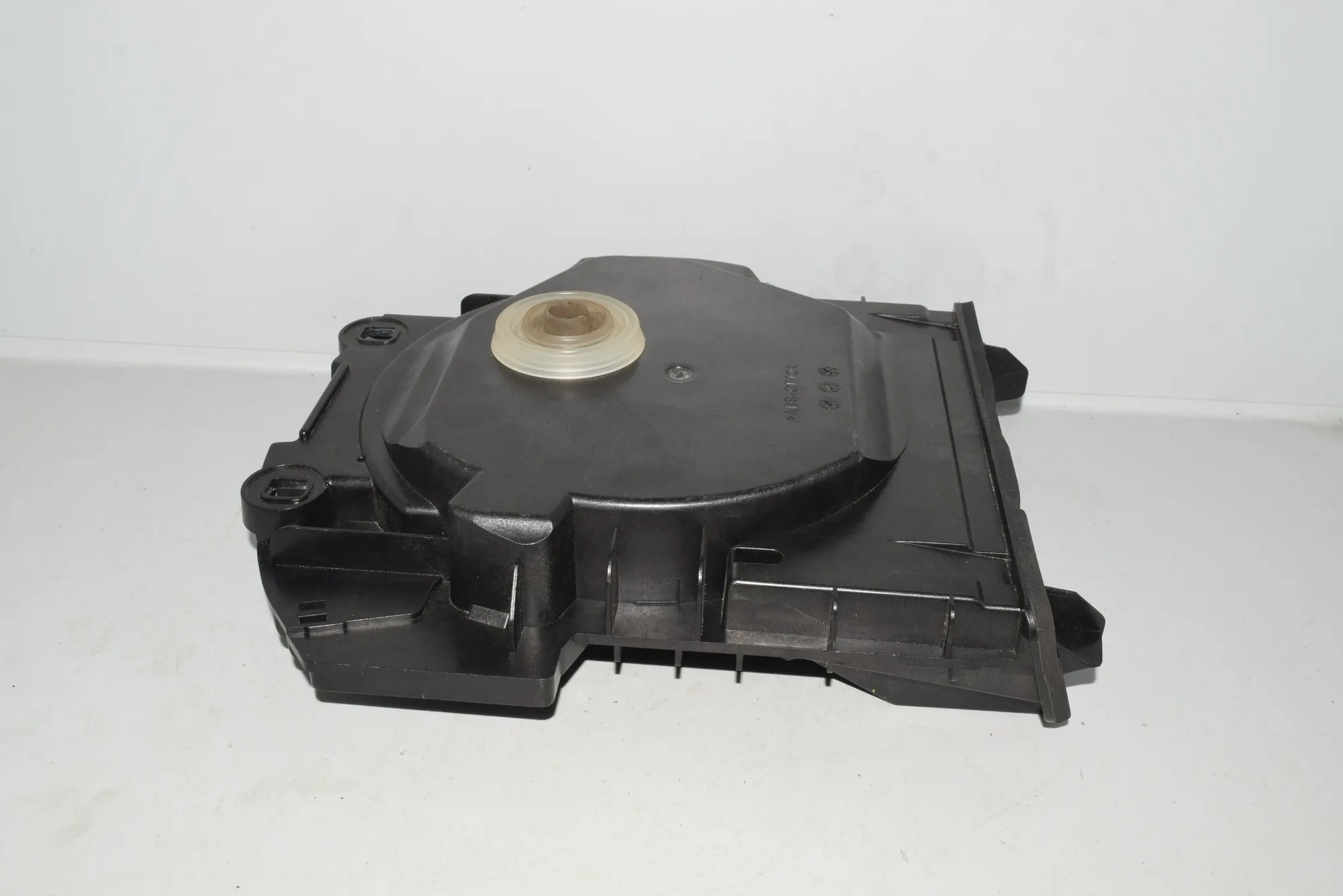 Subwoofer – OEM 9195199 · BMW 5 Touring (F11) BMW 5 Touring (F11) 2011 – 2