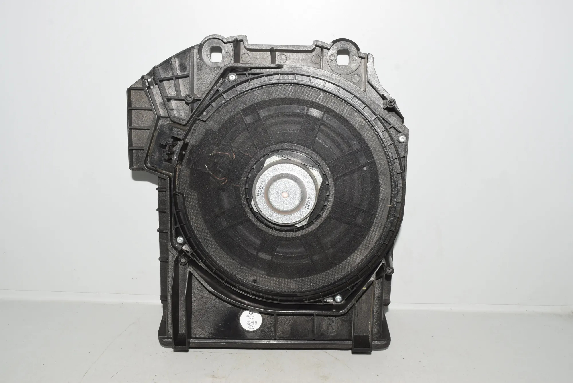 Subwoofer – OEM 9195200 · BMW 5 Touring (F11) BMW 5 Touring (F11) 2011