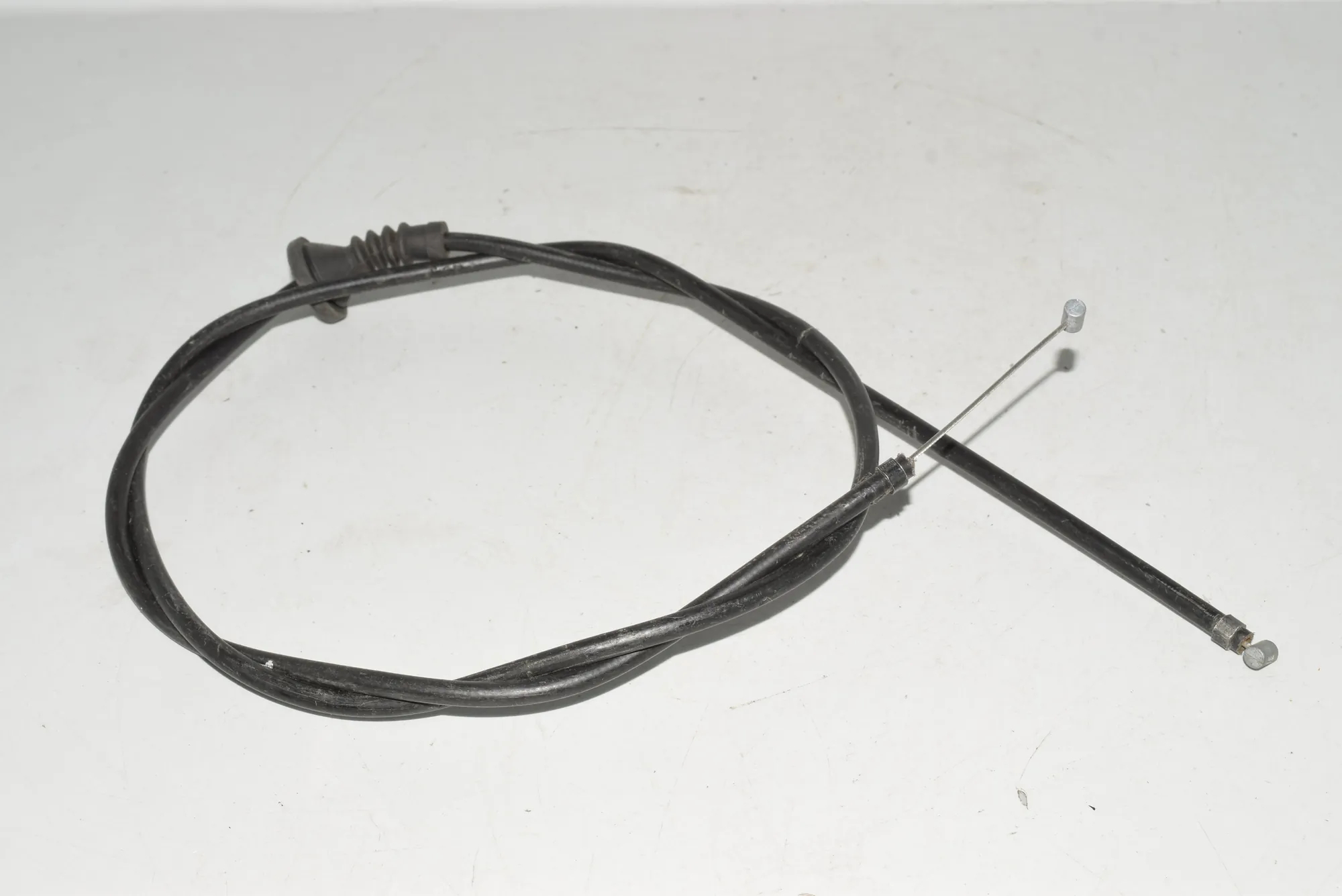 Bonnet Lock Cable – OEM 7255801 · BMW 5 Touring (F11) BMW 5 Touring (F11) 2010 – 2
