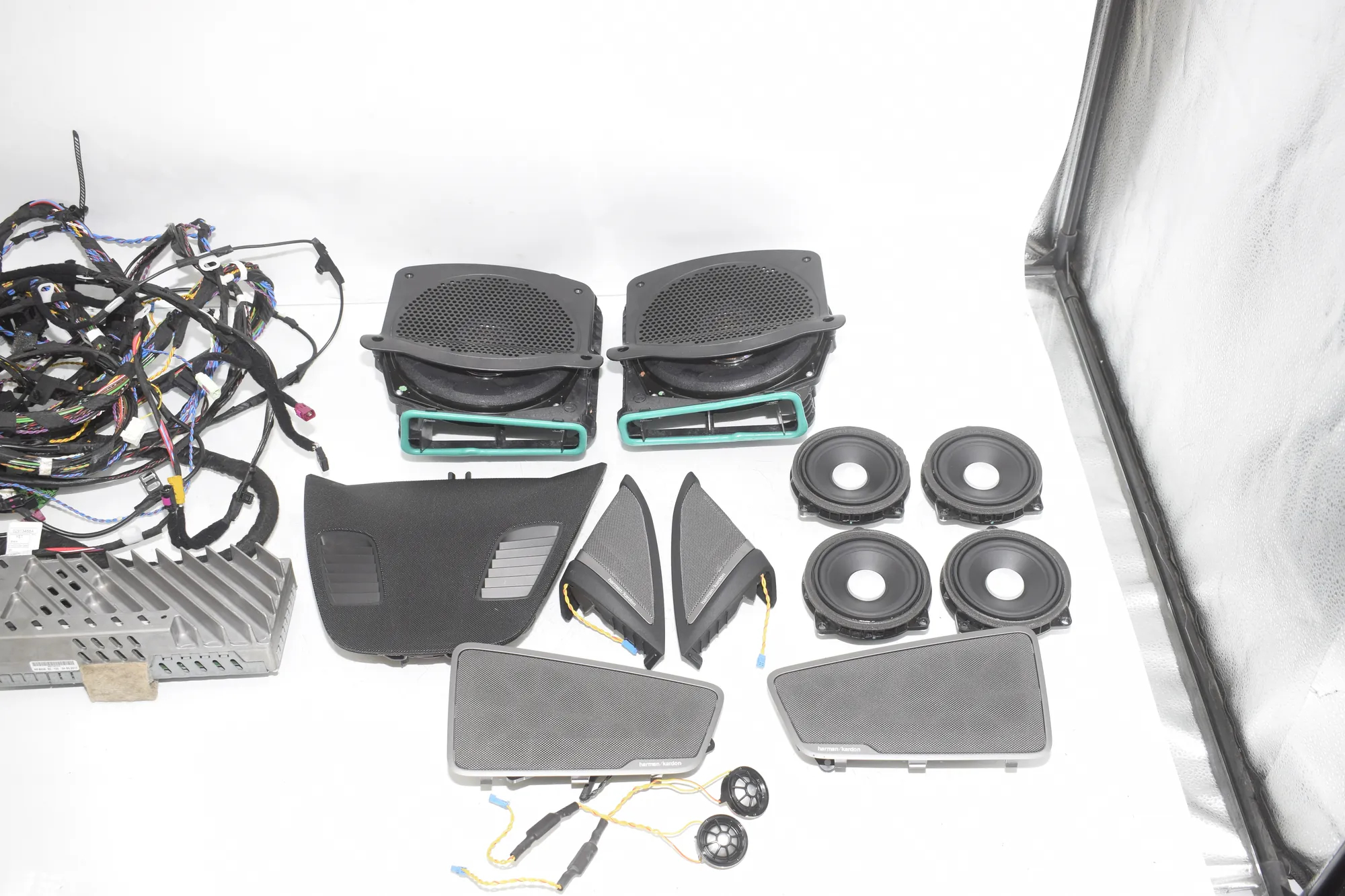 Sound Audio System Set – OEM 6993021 · BMW 5 (G30) (2016 - -) 540 i 2017 – 3