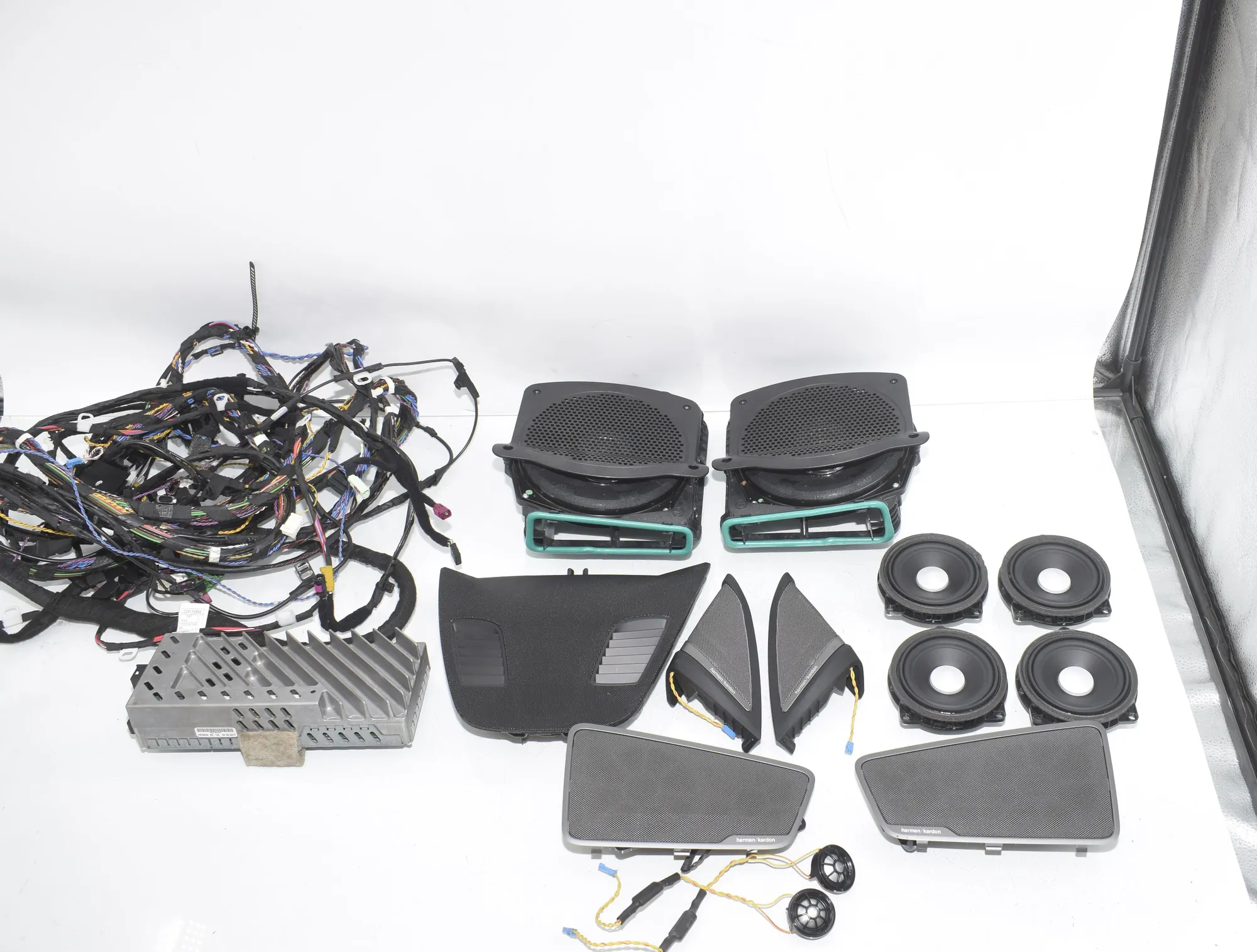 Sound Audio System Set – OEM 6993021 · BMW 5 (G30) (2016 - -) 540 i 2017