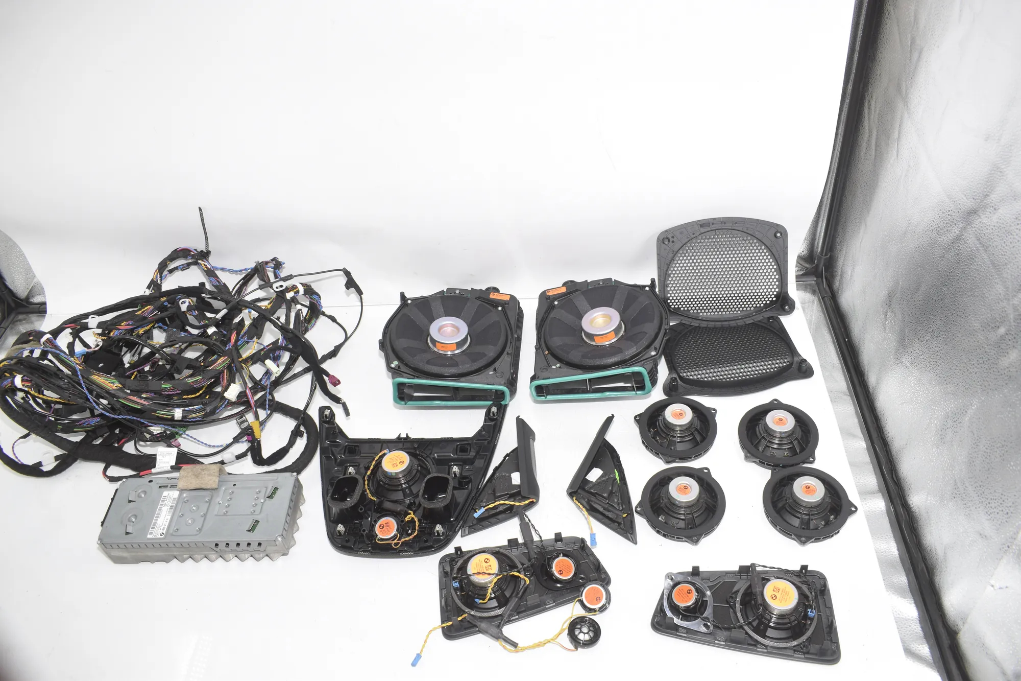 Sound Audio System Set – OEM 6993021 · BMW 5 (G30) (2016 - -) 540 i 2017 – 6