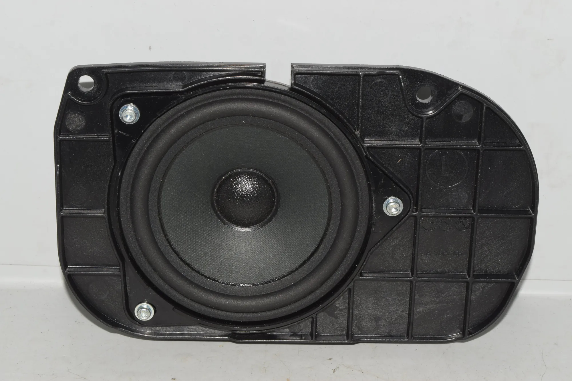 Rear Left Door Speaker – OEM 9239183 · BMW 5 Touring (F11) BMW 5 Touring (F11) 2010 – 3