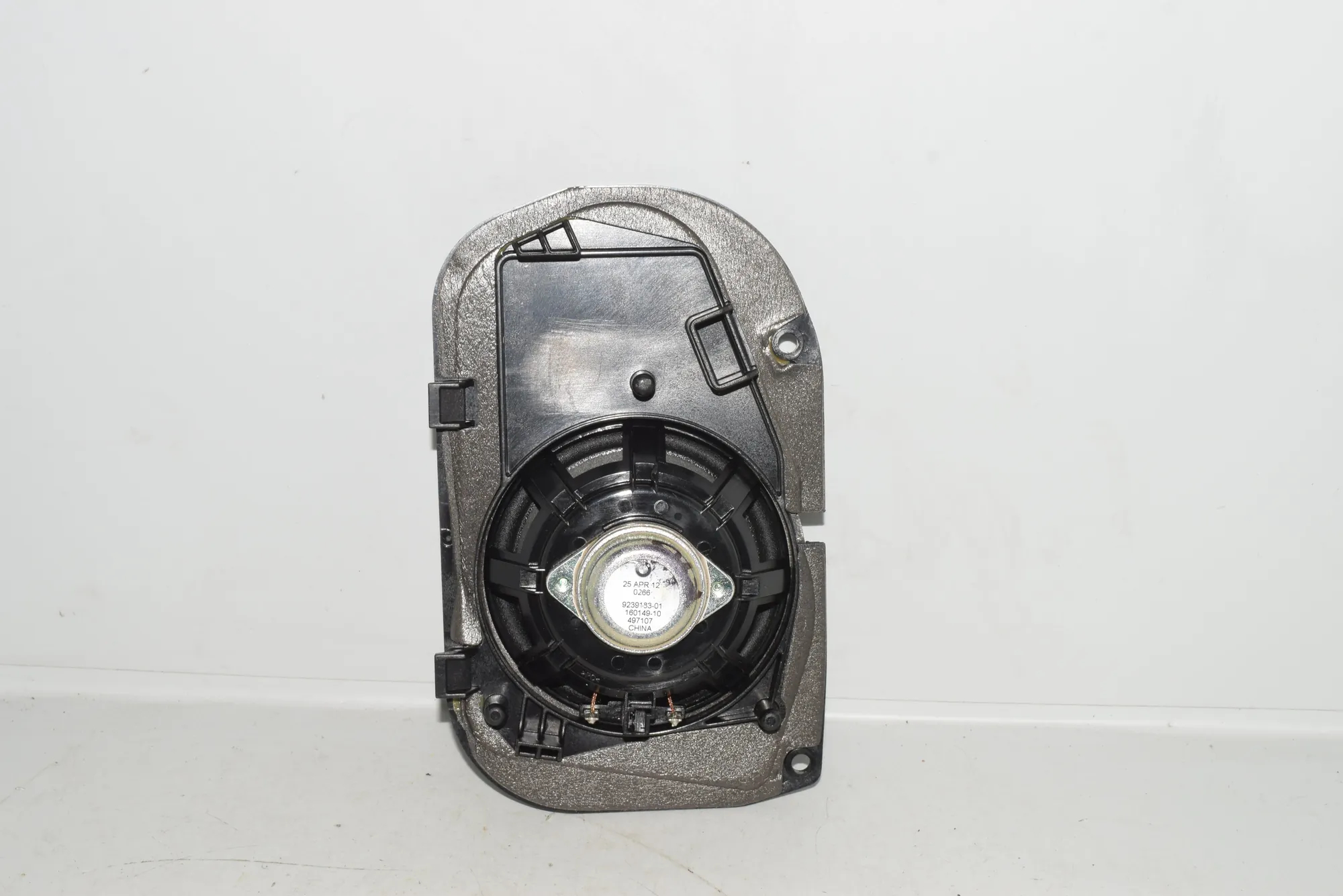 Rear Left Door Speaker – OEM 9239183 · BMW 5 Touring (F11) BMW 5 Touring (F11) 2010 – 2