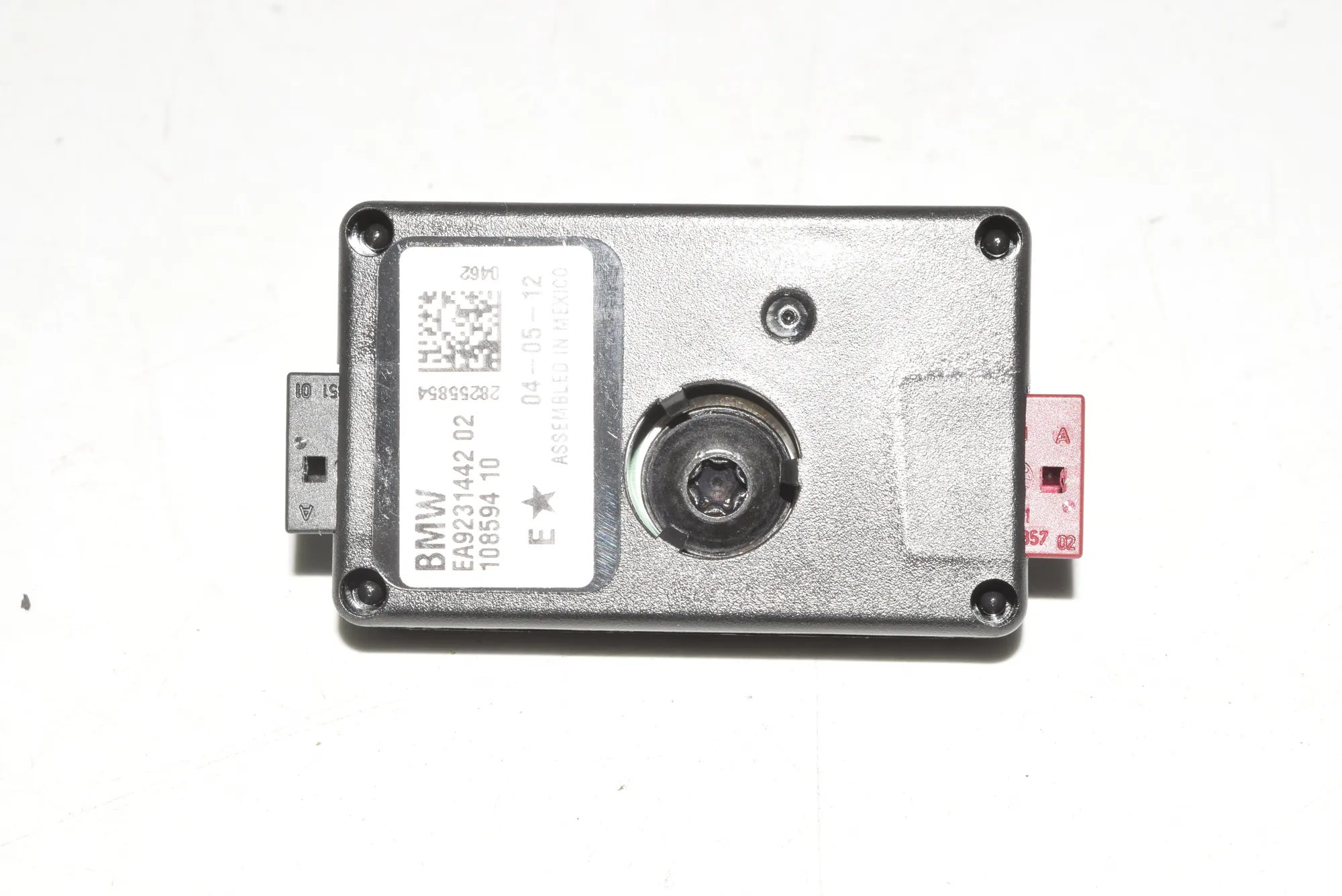 Antenna – OEM 9231442 · BMW 3 (F30, F80) BMW 3 (F30, F80) 2011
