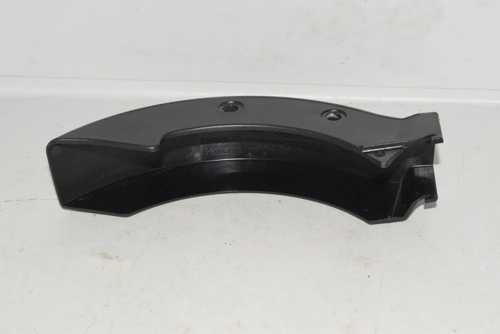 Other Interior Parts – OEM 7222168 · BMW 5 Touring (F11) BMW 5 Touring (F11) 2012 – 2