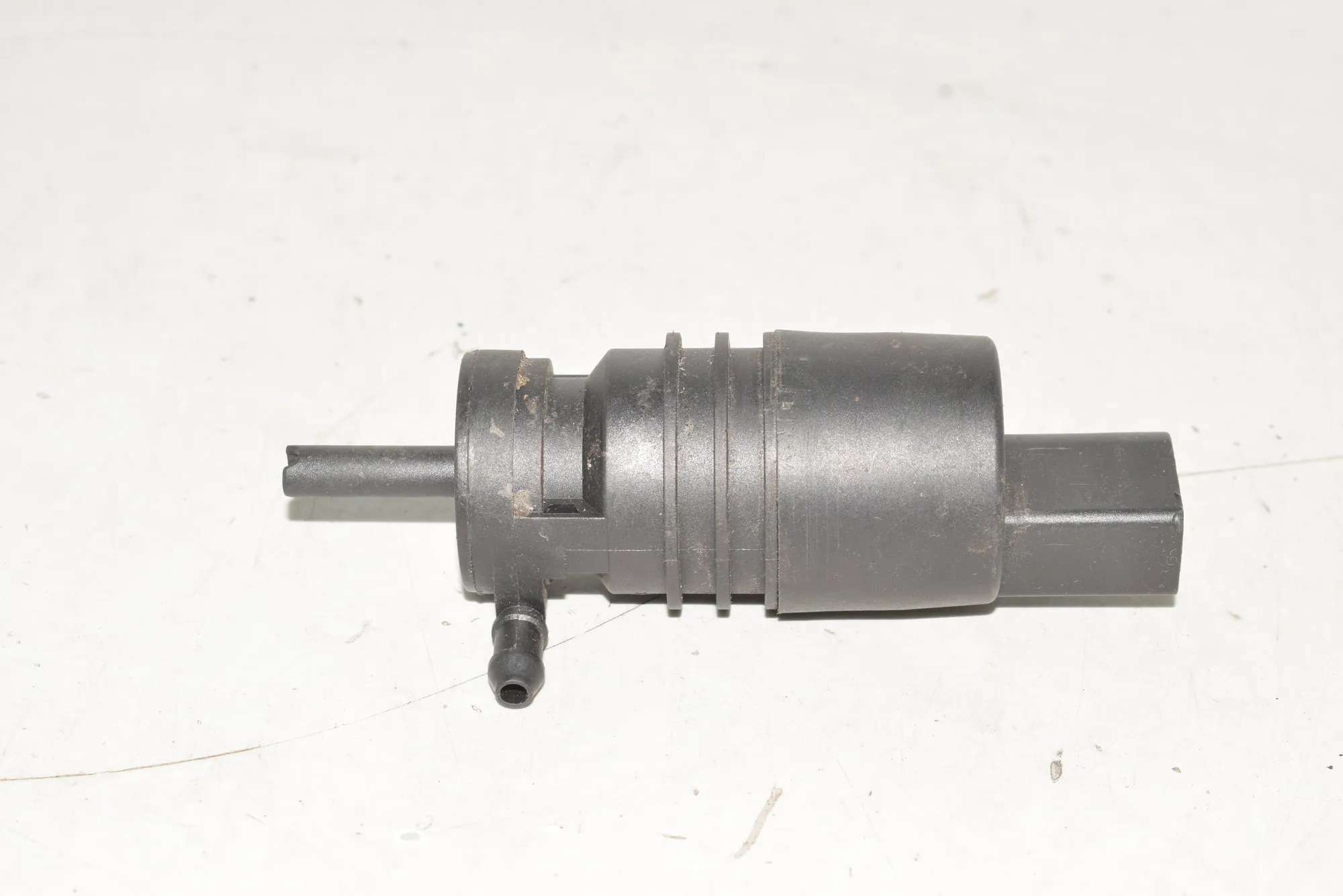 Washer Tank Motor – OEM NA · BMW 3 Touring (E91) 320 d 2007